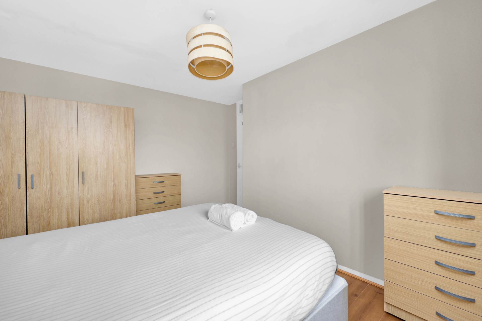 Additional Property Image 2 bedroom Flat for sale in London 14