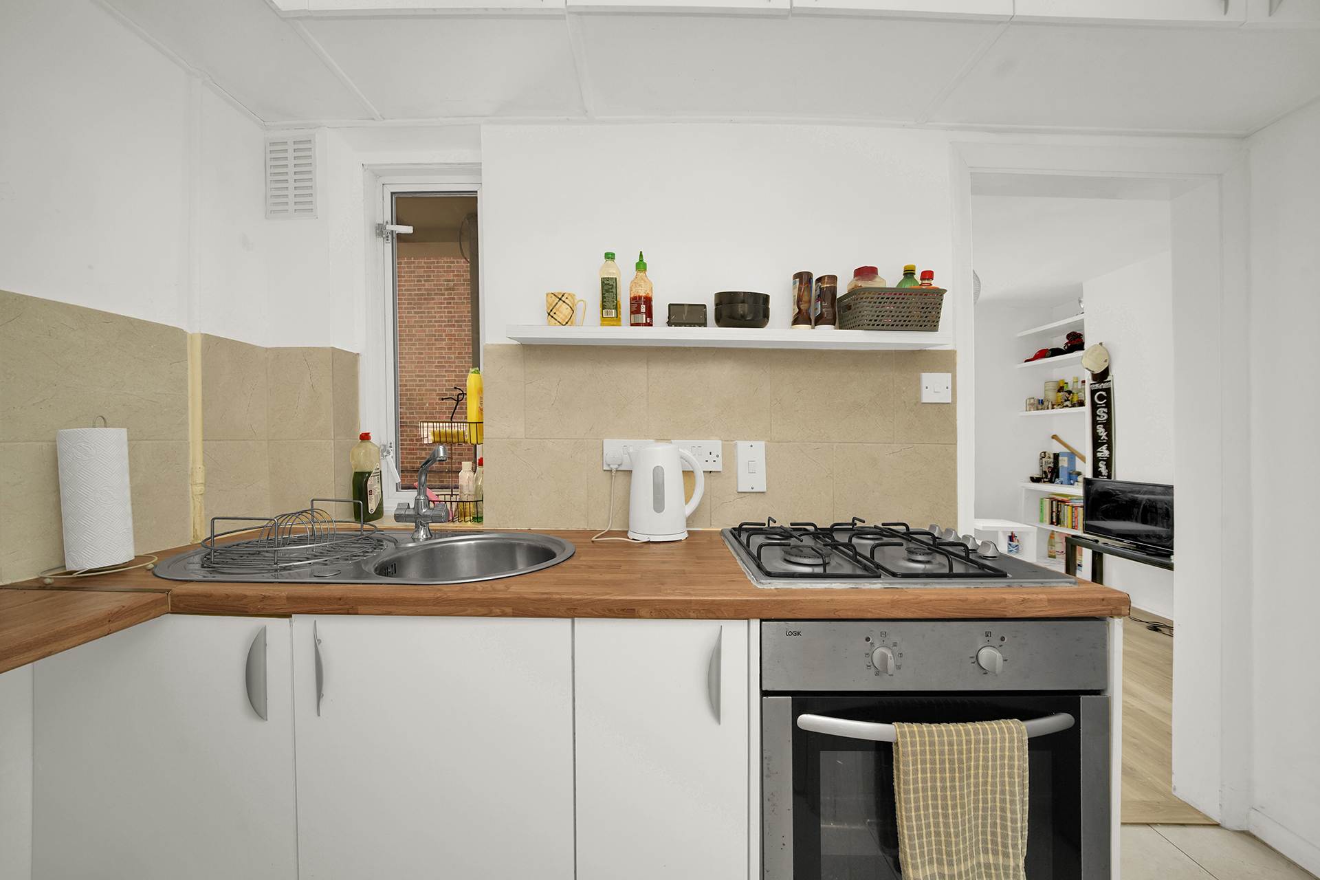 Additional Property Image 1 bedroom Flat for sale in London 11