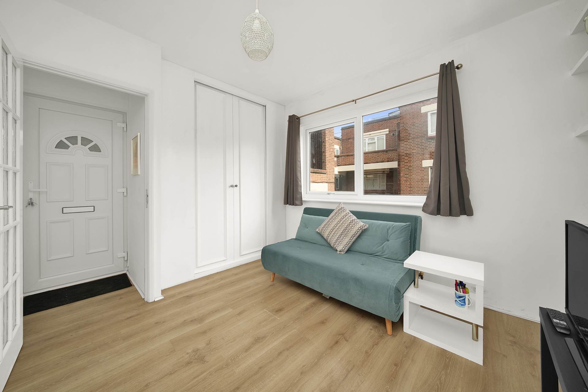 Additional Property Image 1 bedroom Flat for sale in London 14