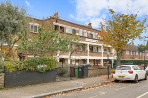 1 bedroom Flat for sale in London