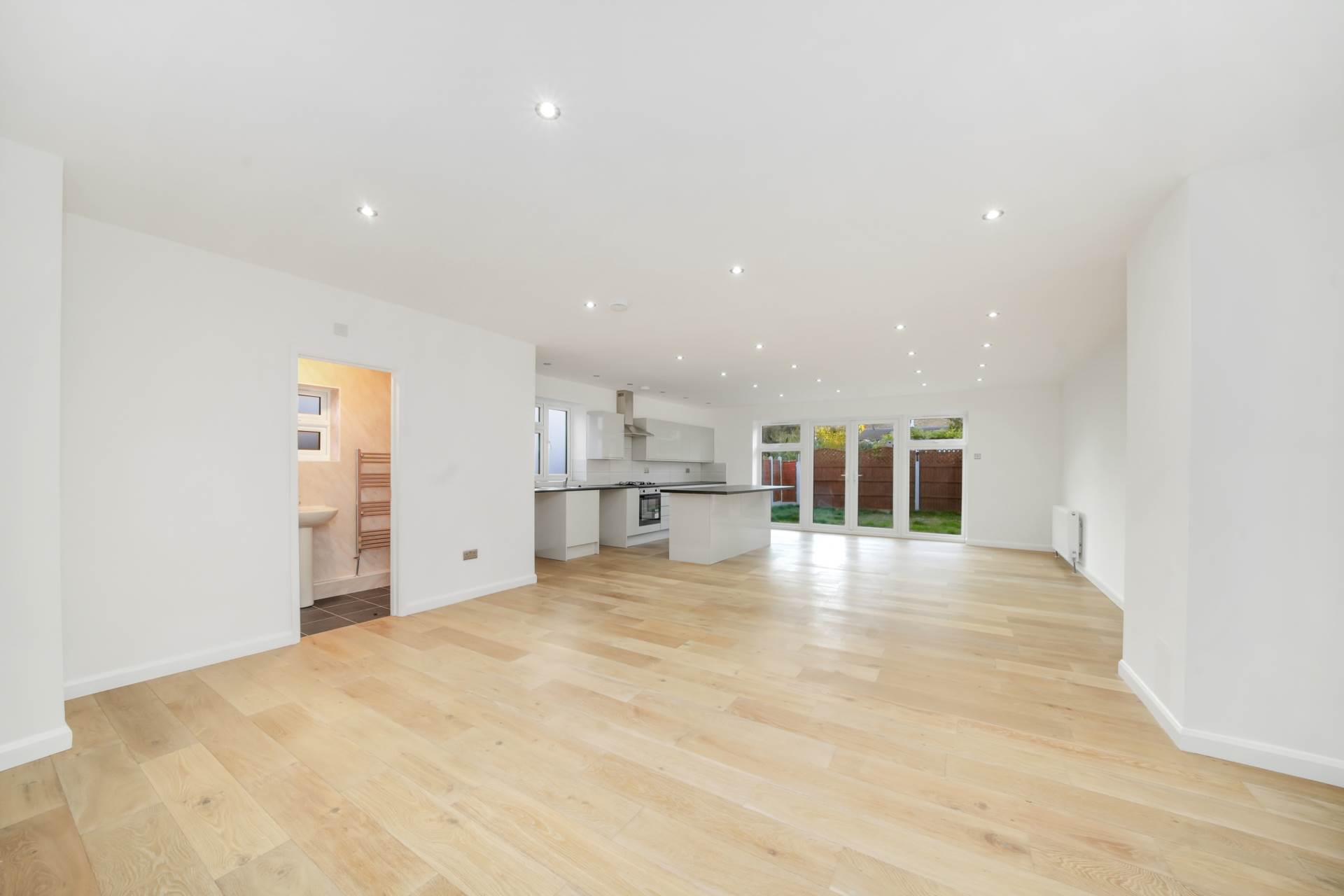 Additional Property Image 5 bedroom House for sale in London 4
