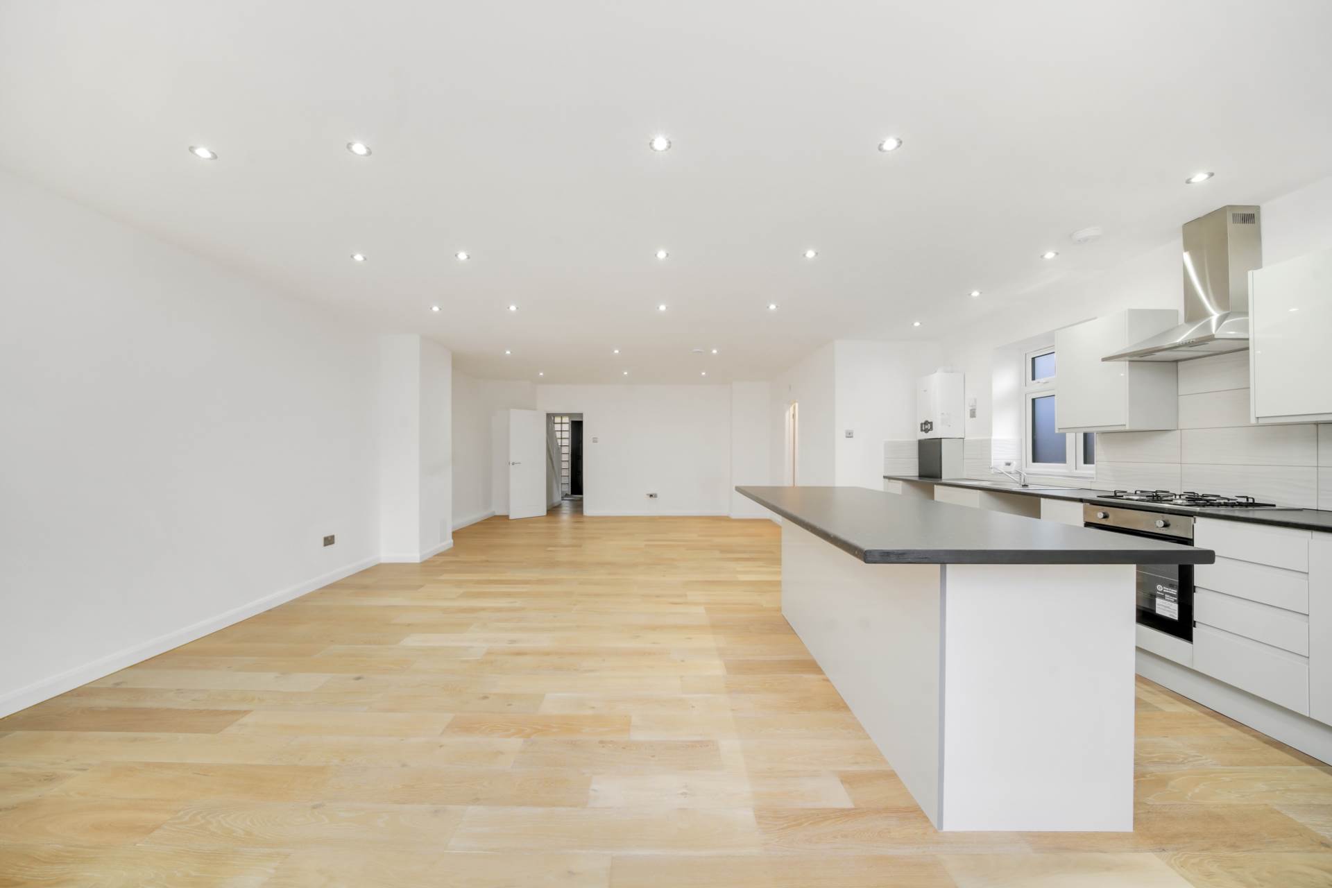 Additional Property Image 5 bedroom House for sale in London 11