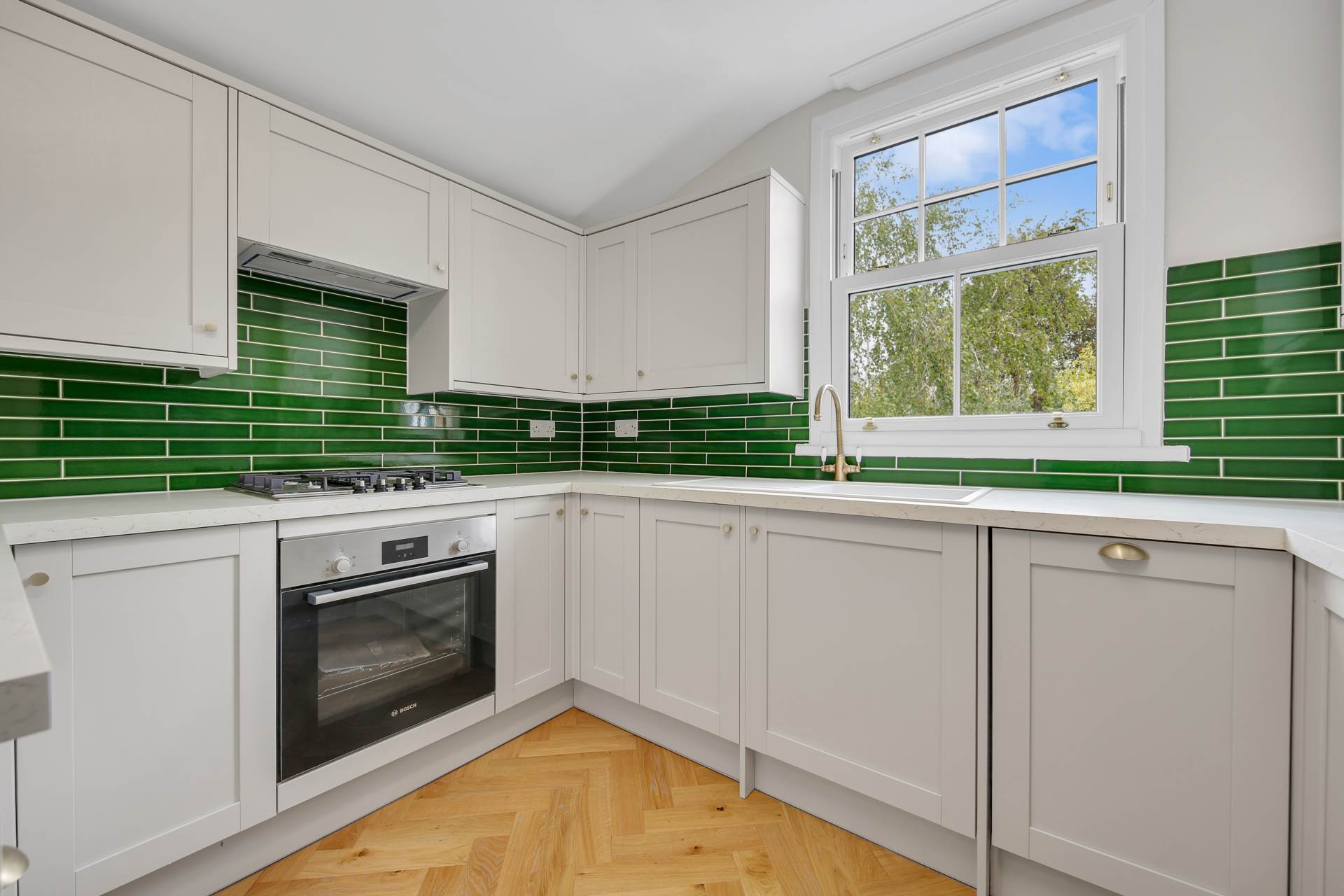 Additional Property Image 2 bedroom Flat for sale in London 10