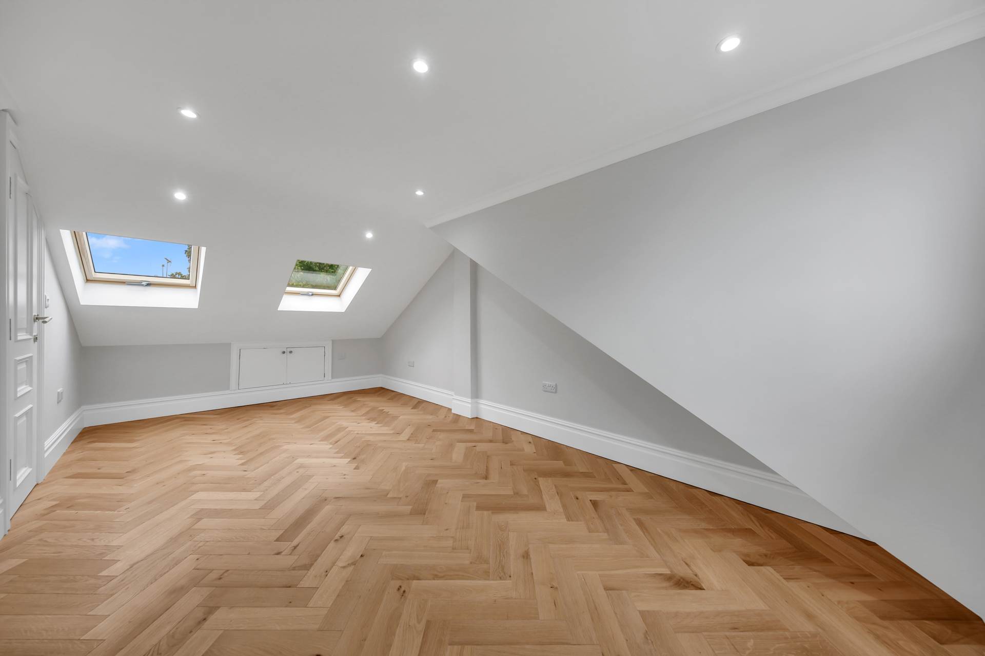 Additional Property Image 2 bedroom Flat for sale in London 14