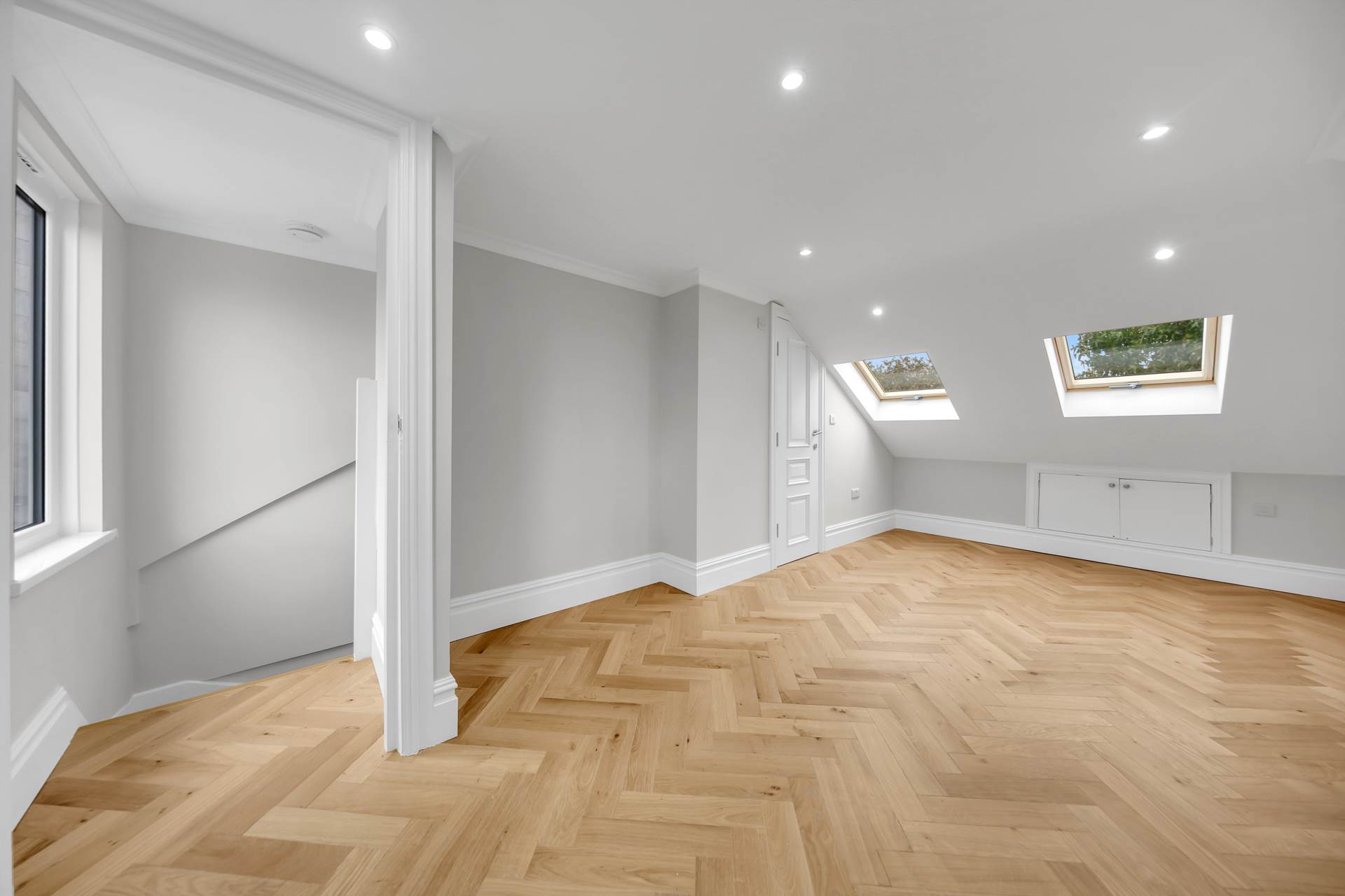 Additional Property Image 2 bedroom Flat for sale in London 15