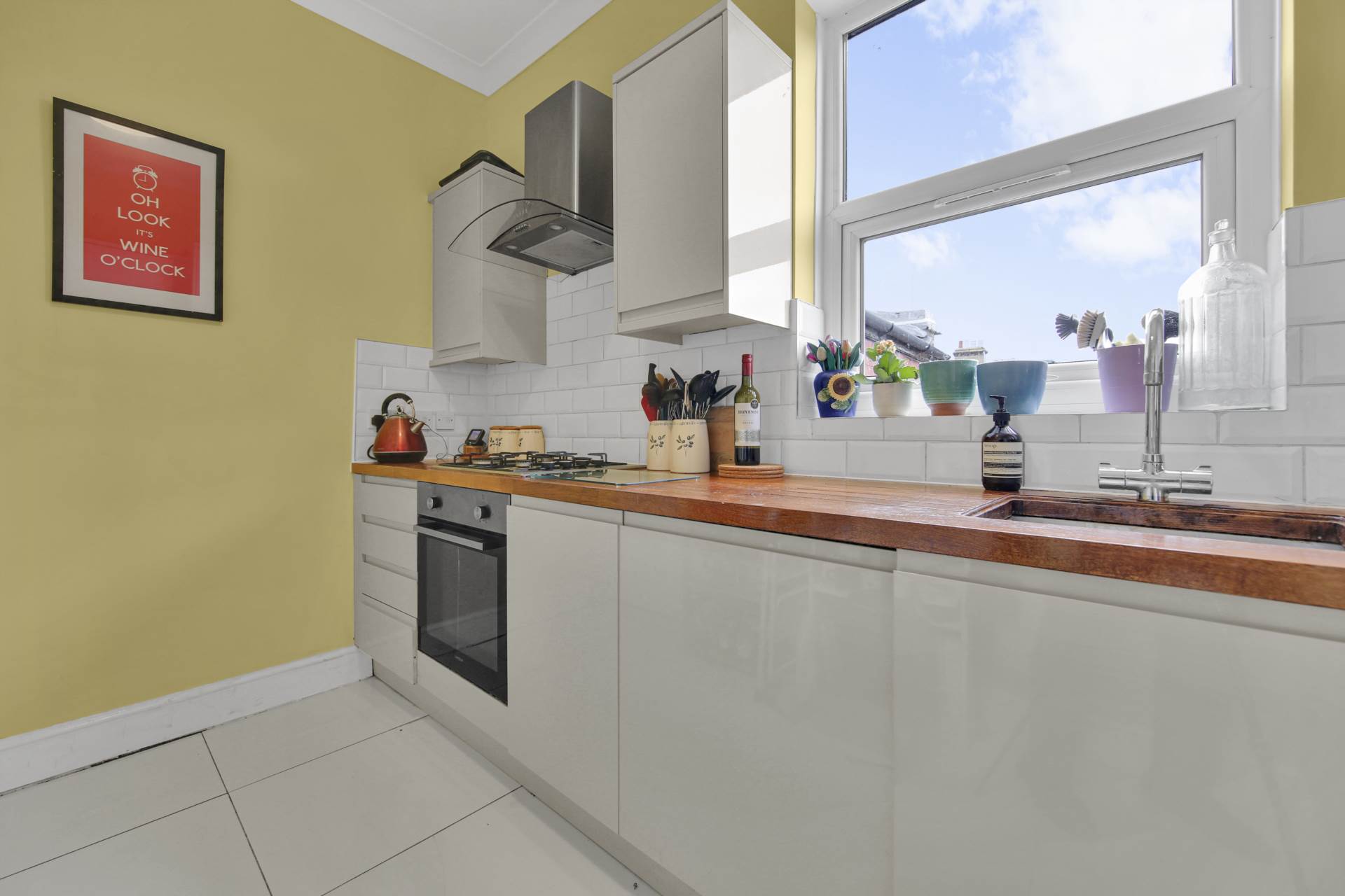 Additional Property Image 2 bedroom Flat for sale in London 12