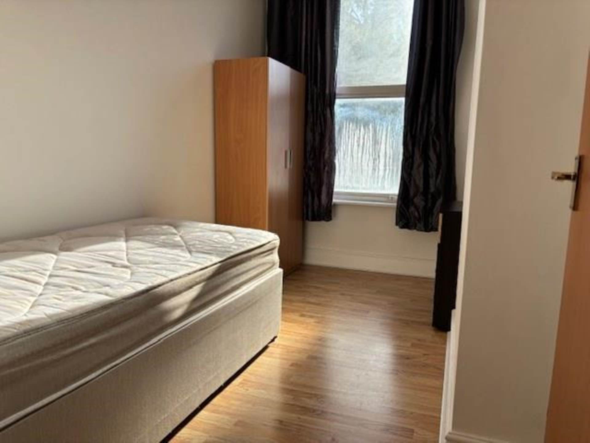 Additional Property Image 3 bedroom Flat to rent in London 3