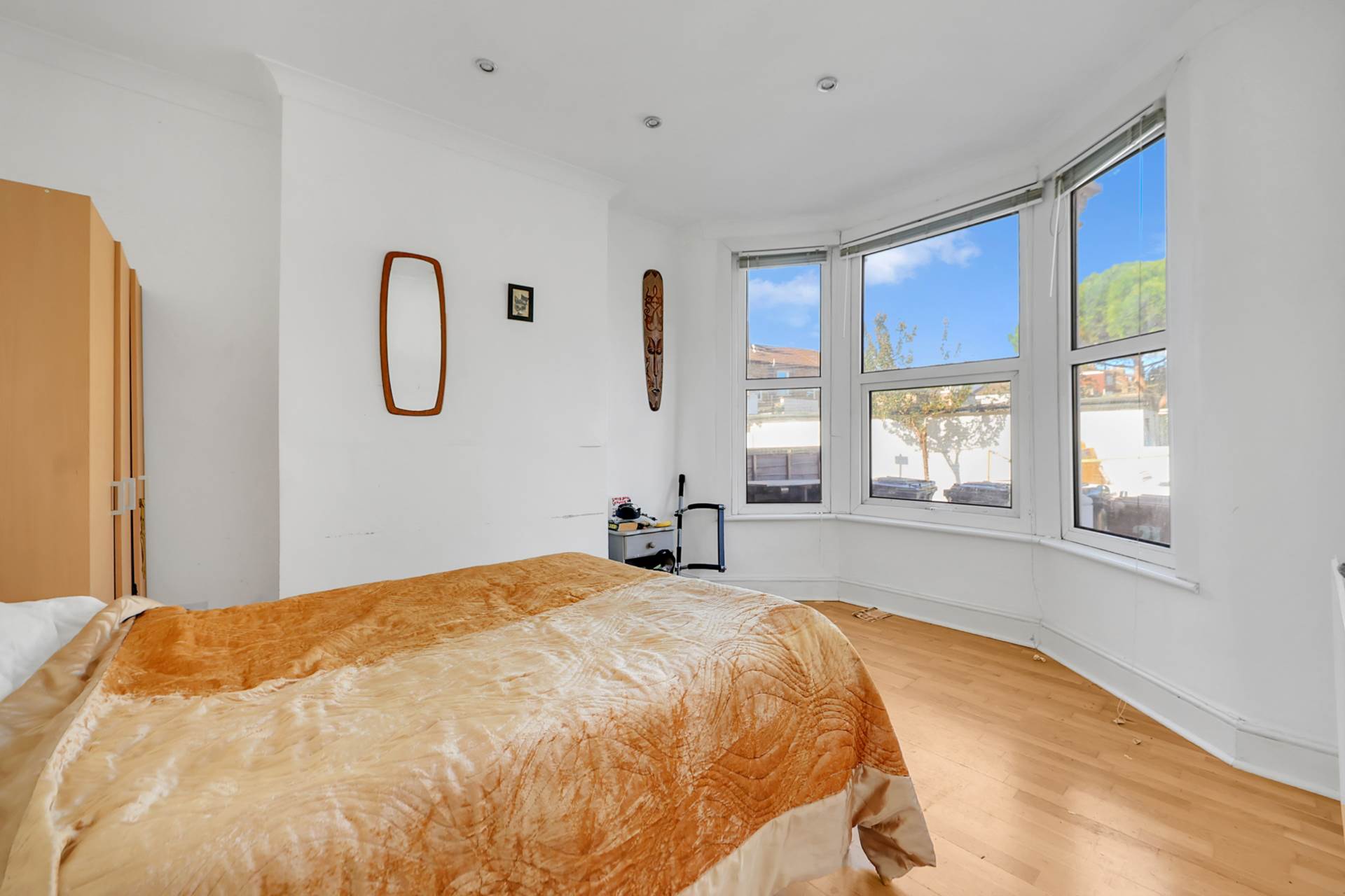 Additional Property Image 5 bedroom Detached for sale in London 2