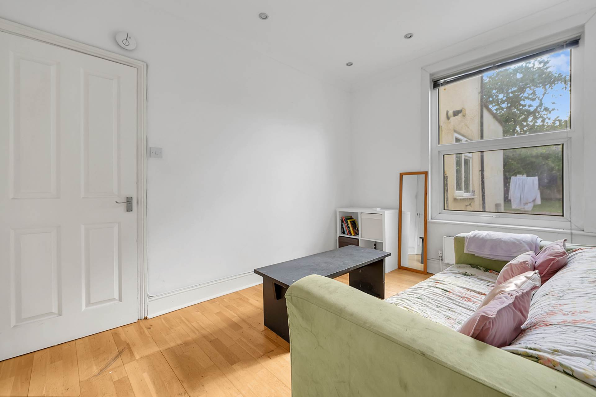 Additional Property Image 5 bedroom Detached for sale in London 8
