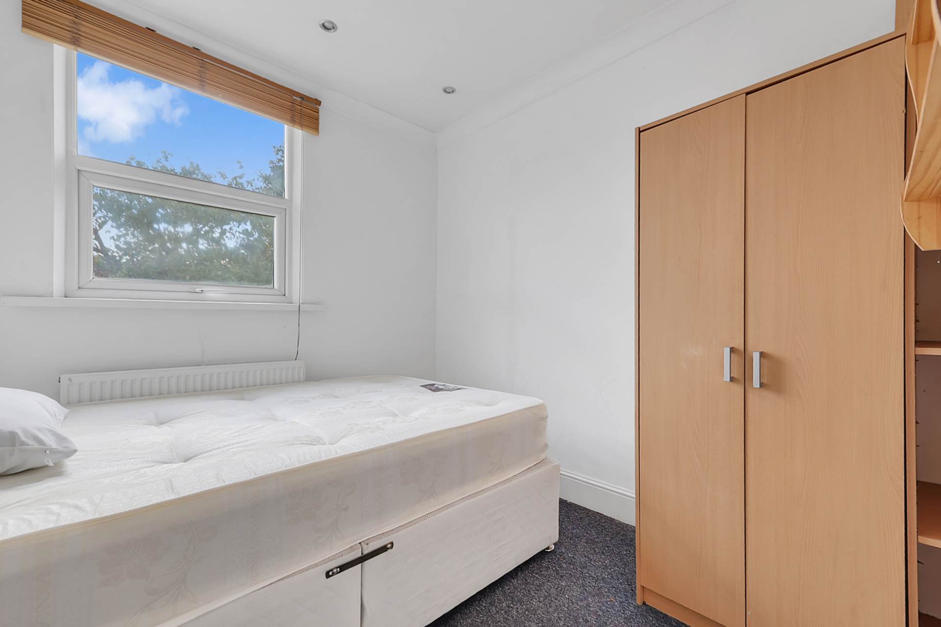 Additional Property Image 5 bedroom Detached for sale in London 14