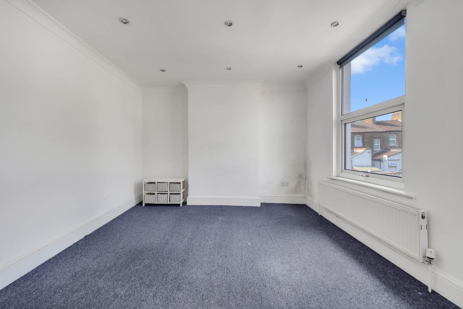 Additional Property Image 5 bedroom Detached for sale in London 18