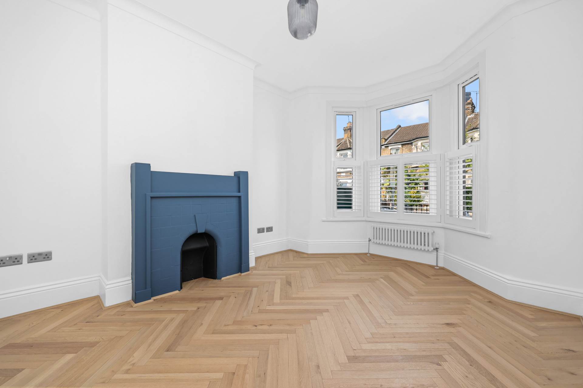 Additional Property Image 2 bedroom Flat for sale in London 3