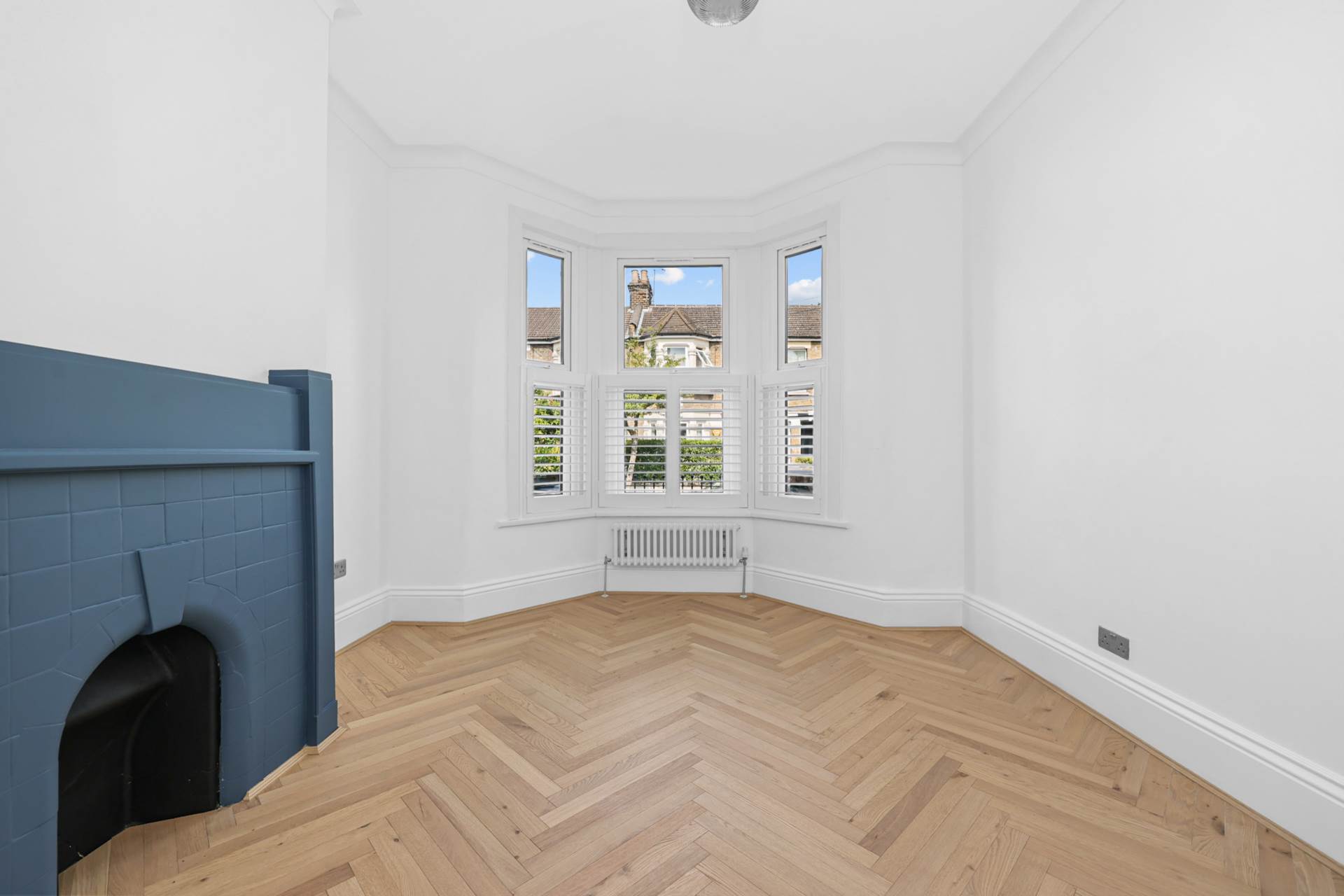 Additional Property Image 2 bedroom Flat for sale in London 4
