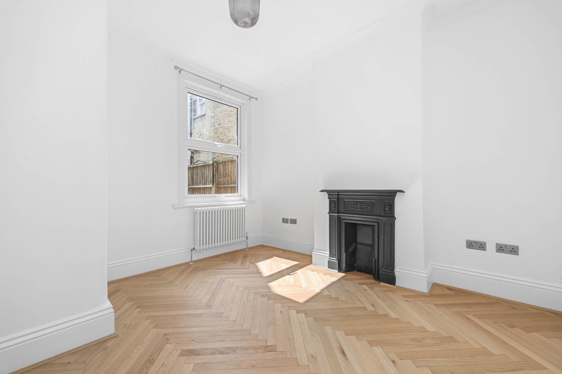 Additional Property Image 2 bedroom Flat for sale in London 5