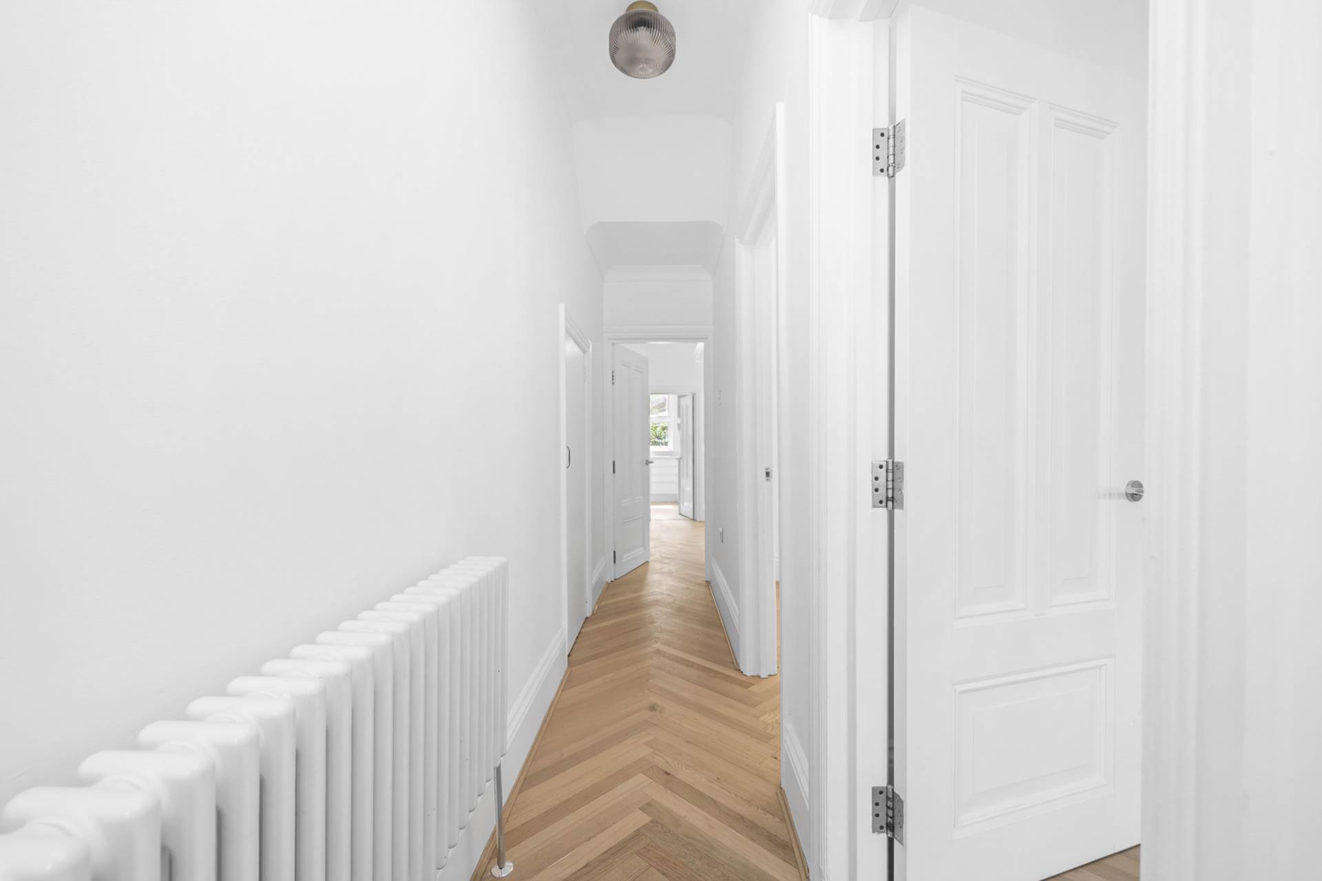 Additional Property Image 2 bedroom Flat for sale in London 8