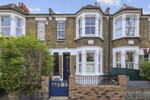 2 bedroom Flat for sale in London