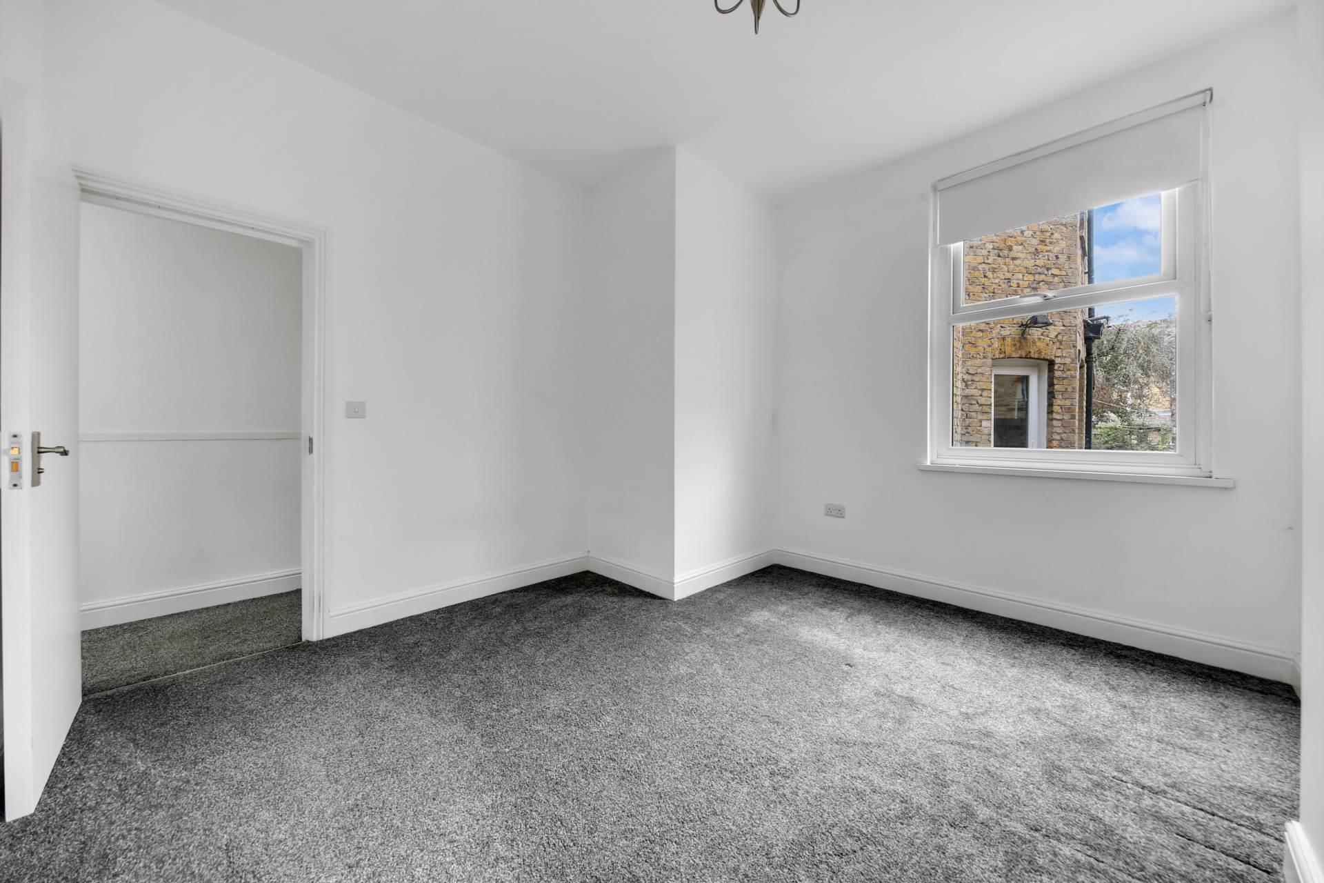 Additional Property Image 2 bedroom Flat for sale in London 7