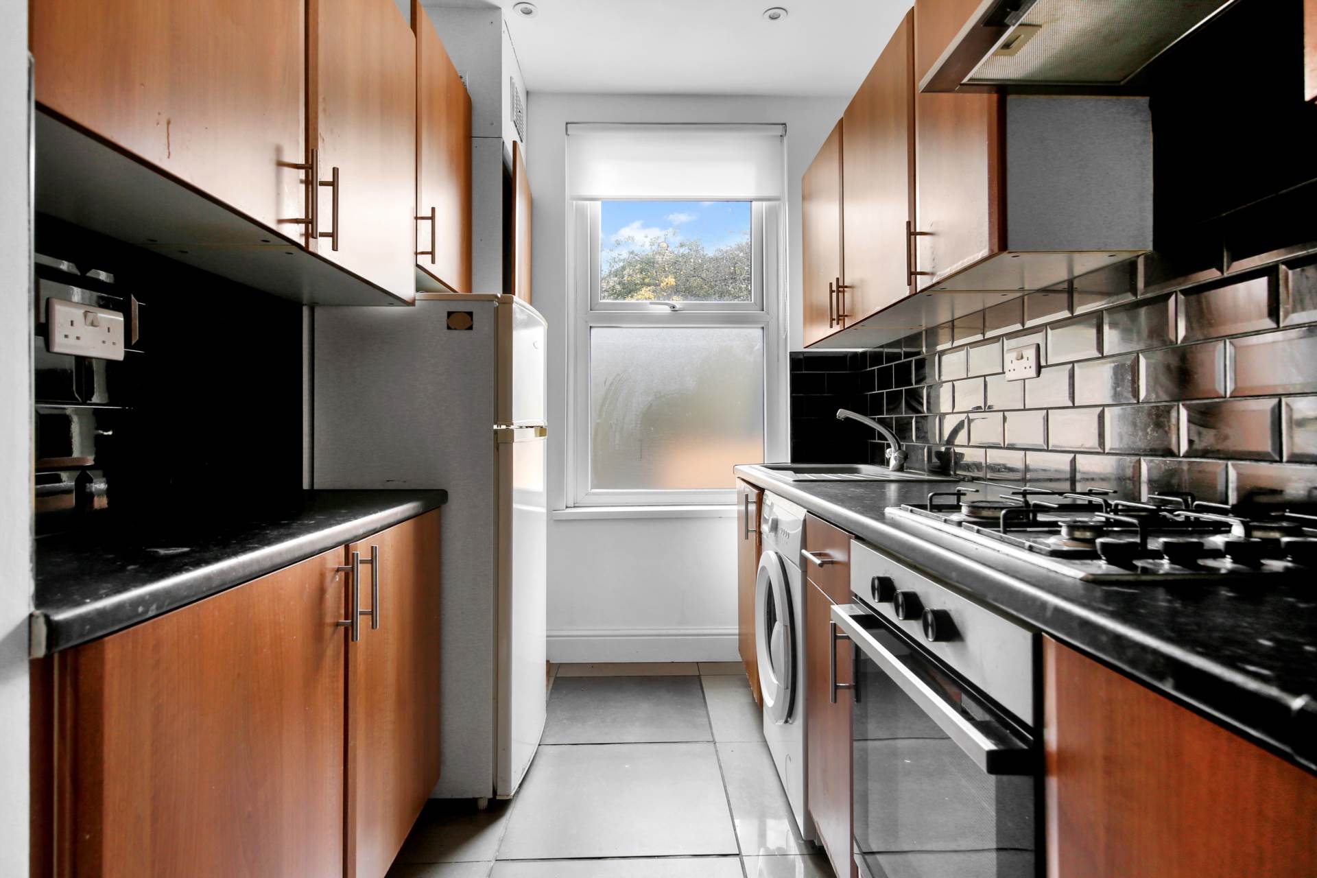 Additional Property Image 2 bedroom Flat for sale in London 11