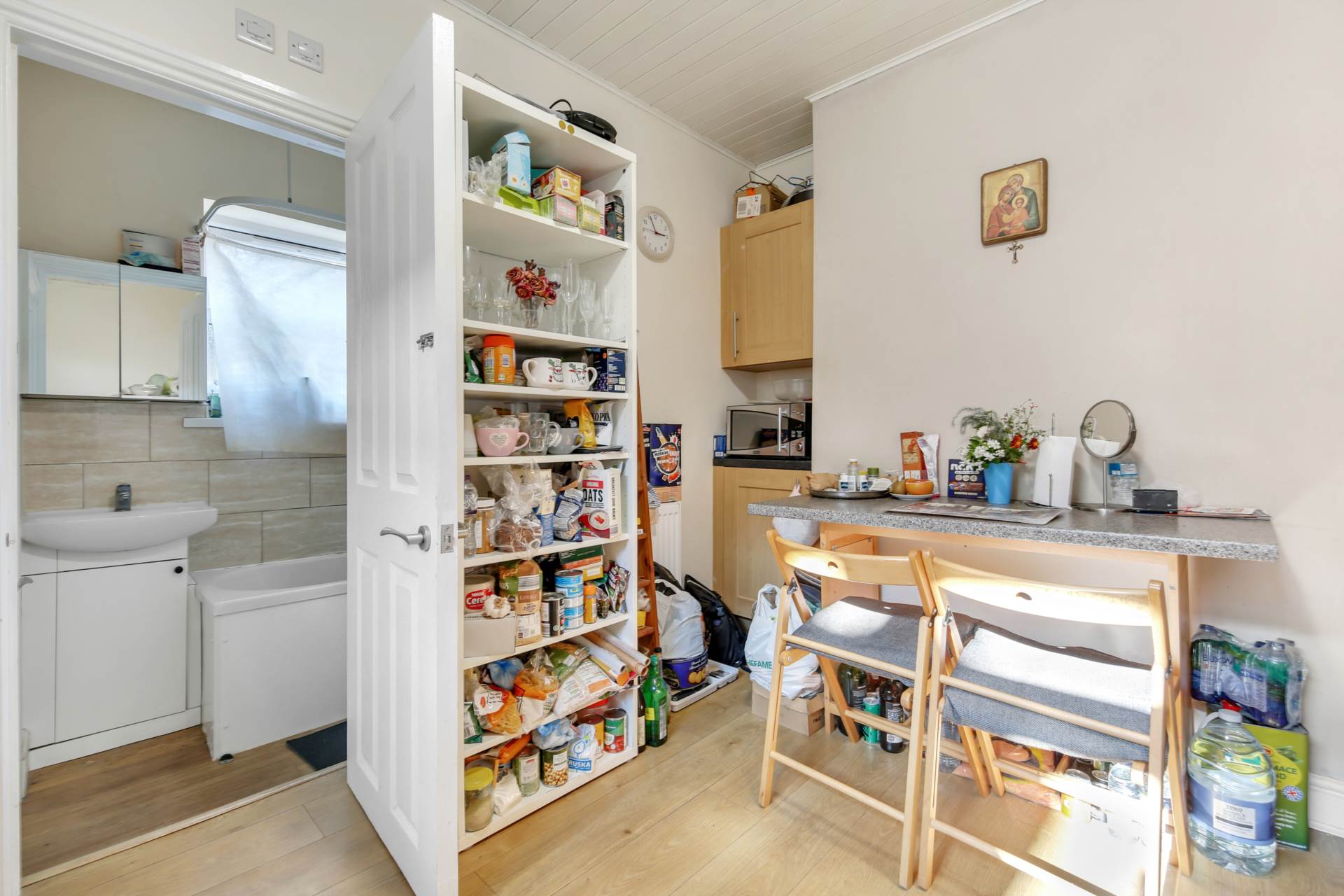 Additional Property Image 3 bedroom Flat for sale in London 9