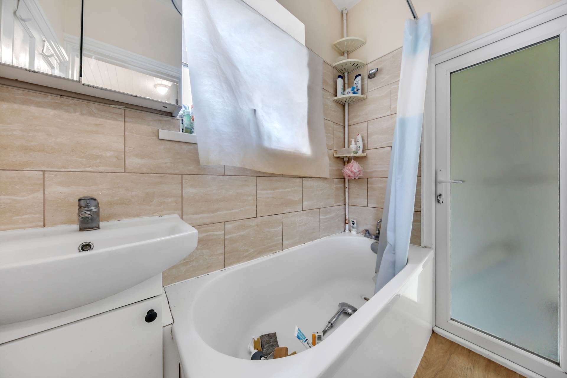 Additional Property Image 3 bedroom Flat for sale in London 10