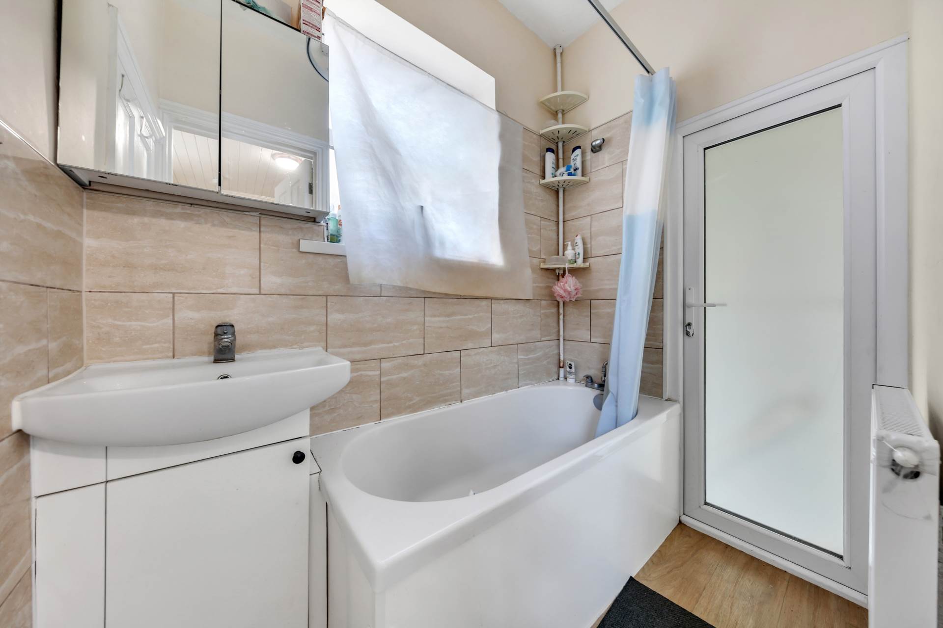 Additional Property Image 3 bedroom Flat for sale in London 11