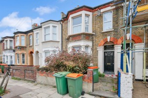 1 bedroom Flat for sale in London