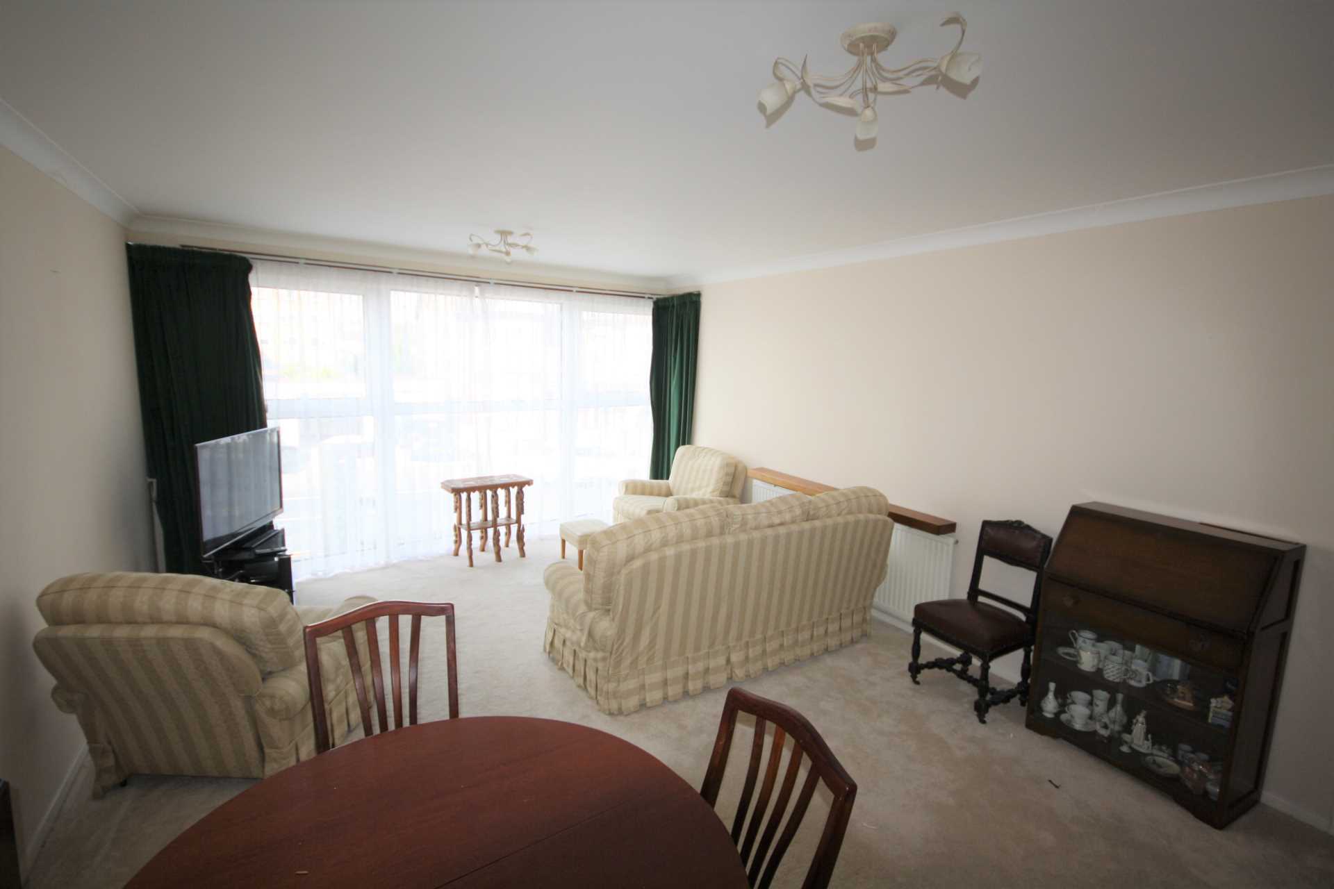 Additional Property Image 2 bedroom Apartment to rent in Southend On Sea 3