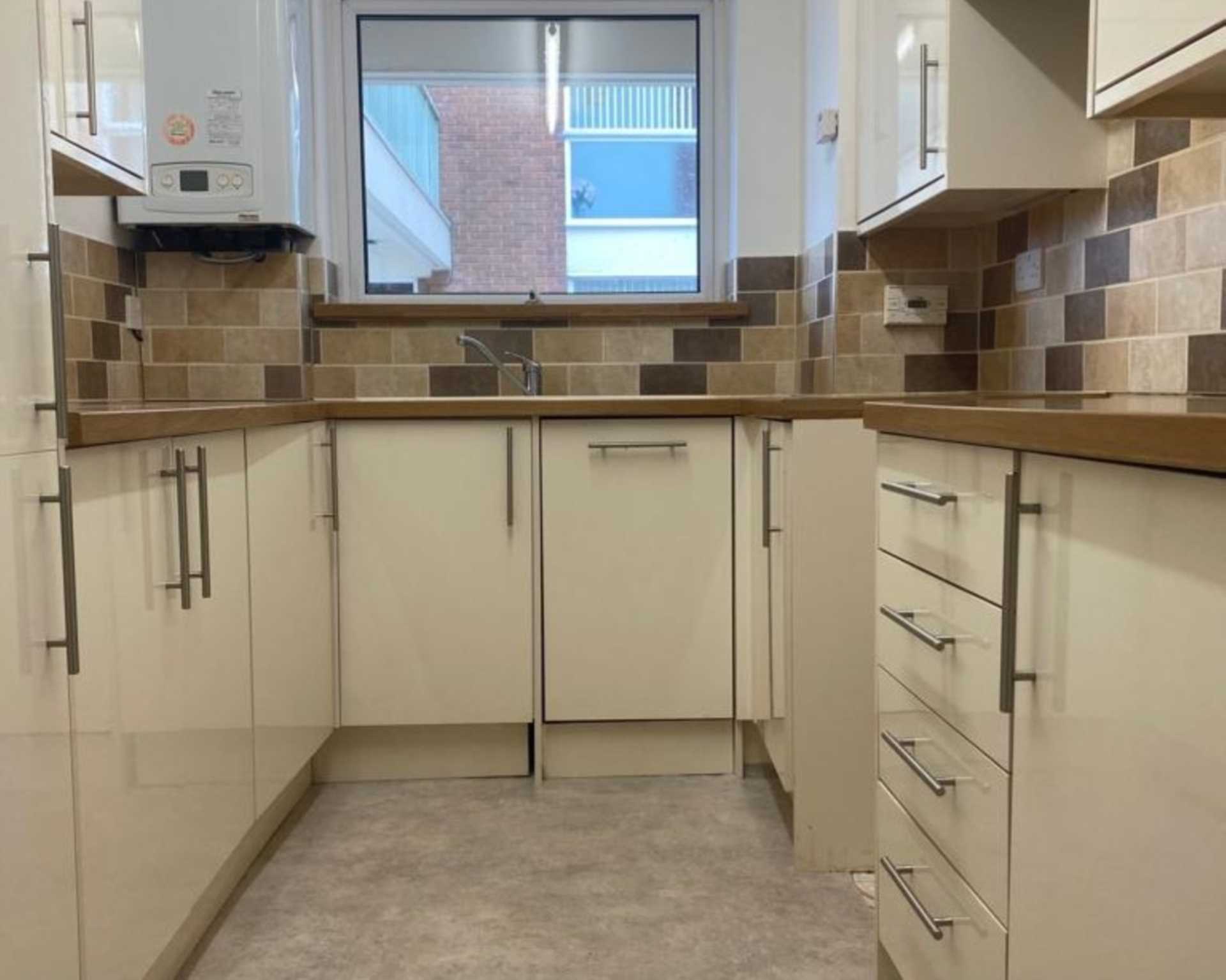 Additional Property Image 2 bedroom Apartment to rent in Southend On Sea 9