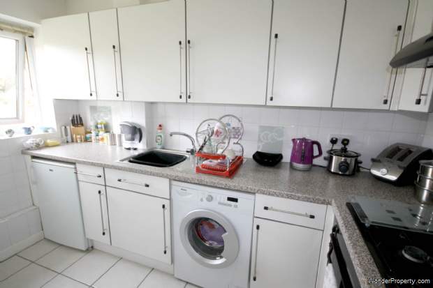Additional Property Image 1 bedroom Semi Detached for sale in Southend On Sea 10