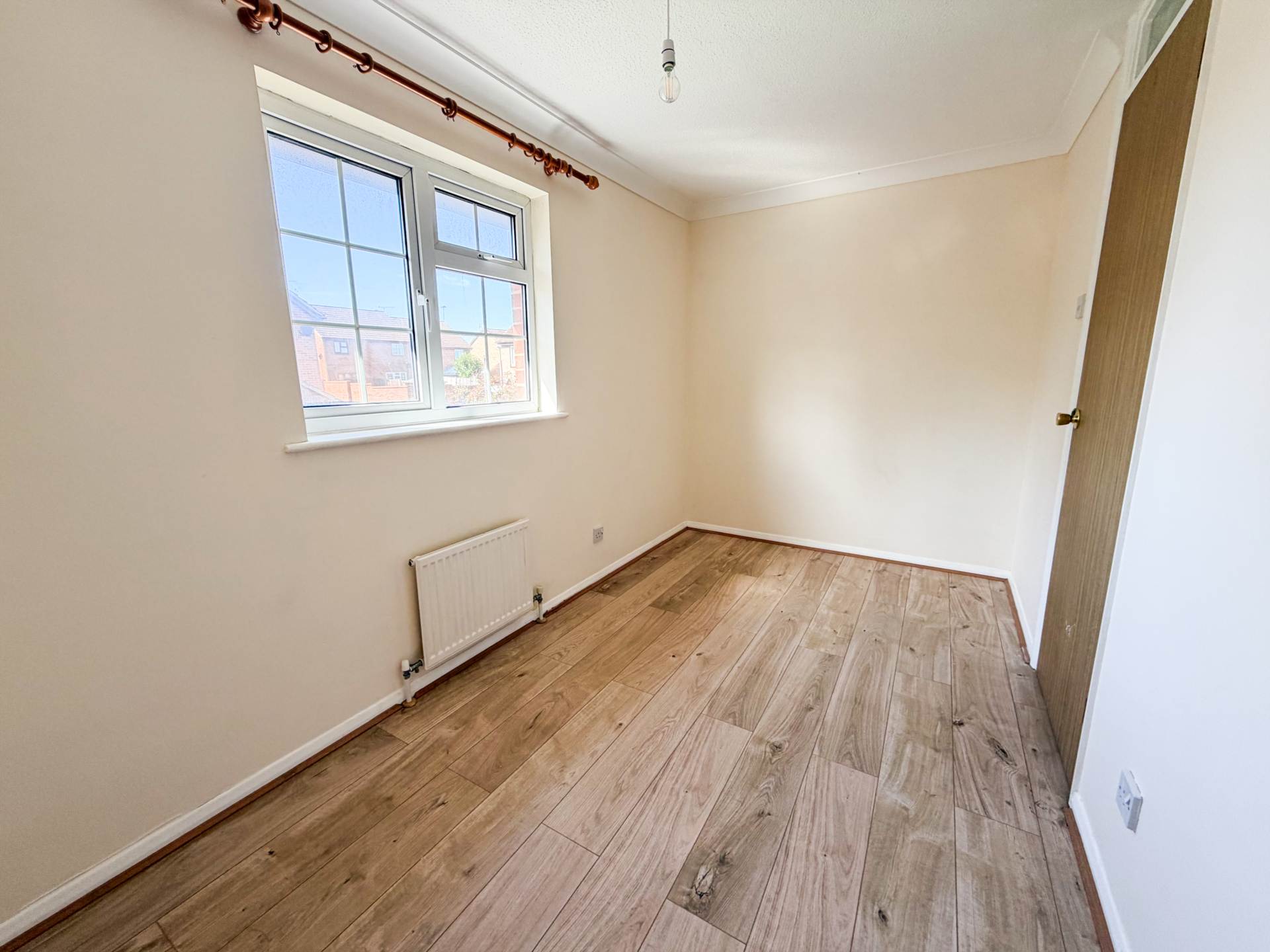 Additional Property Image 2 bedroom Semi Detached for sale in Hockley 8