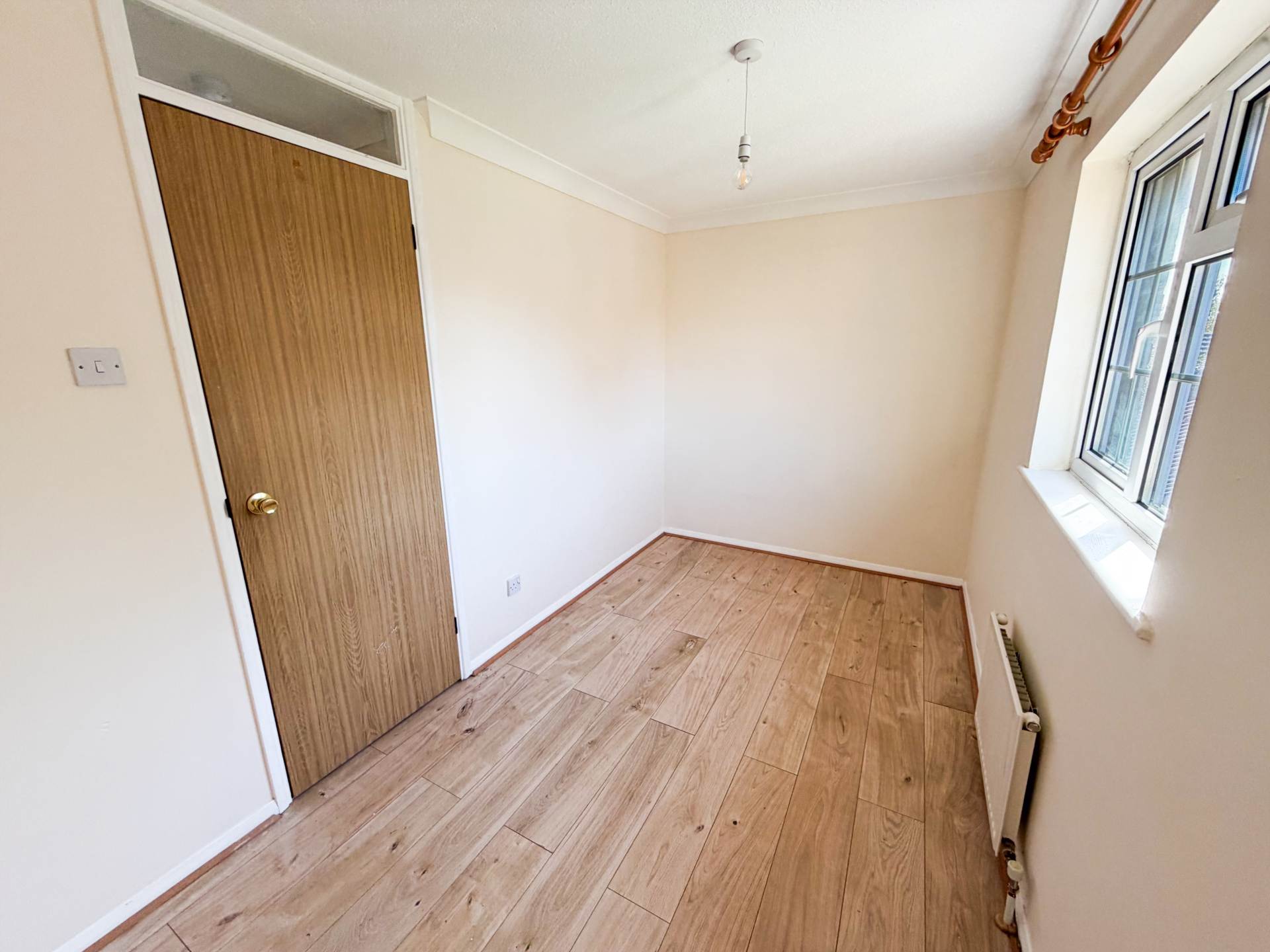 Additional Property Image 2 bedroom Semi Detached for sale in Hockley 9