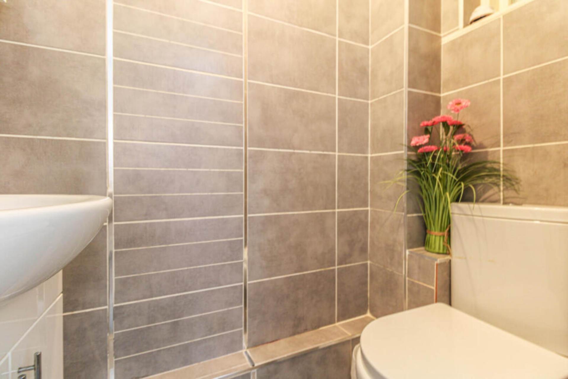 Additional Property Image 4 bedroom Semi Detached for sale in Southend On Sea 5