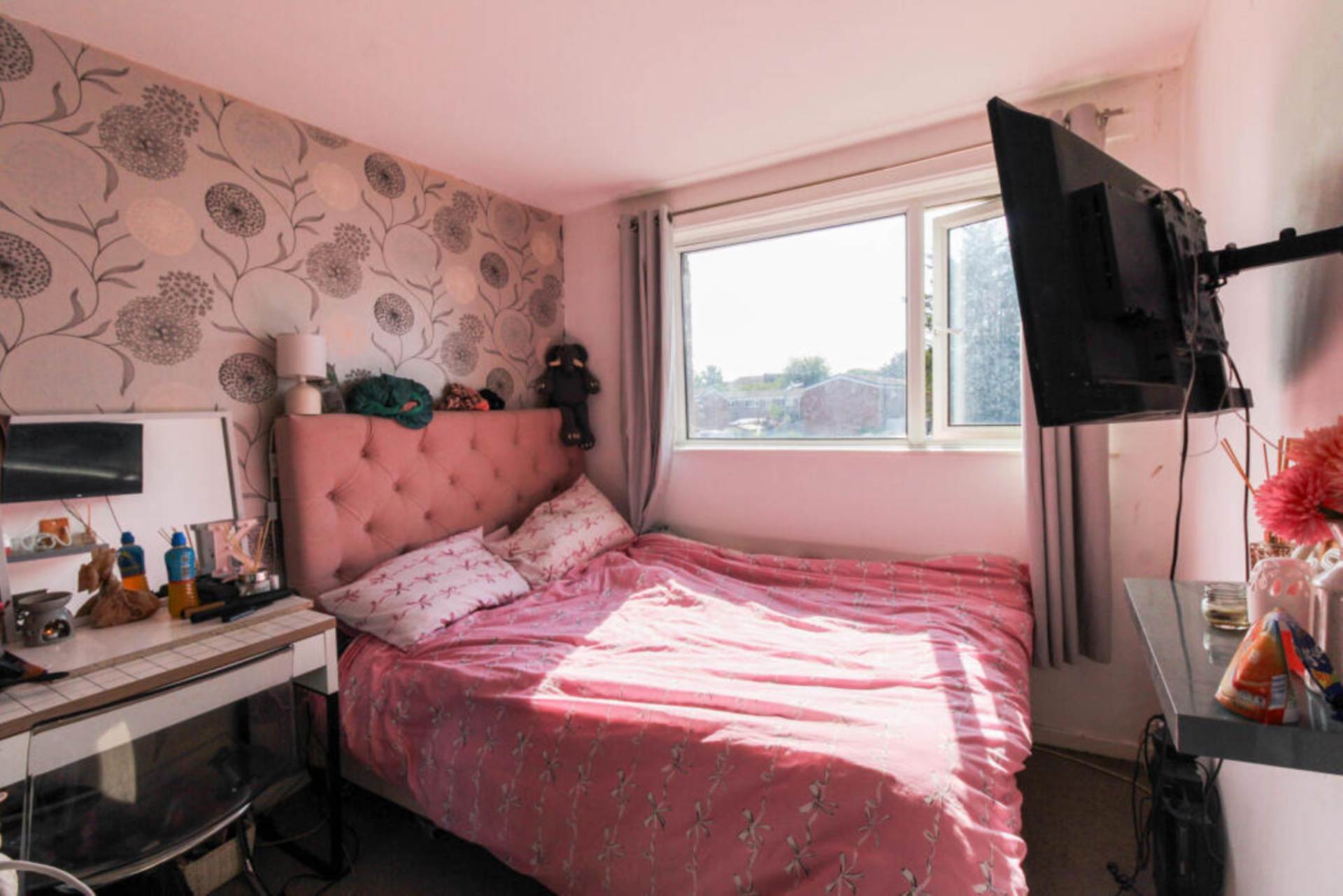 Additional Property Image 4 bedroom Semi Detached for sale in Southend On Sea 7