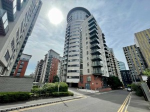 2 bedroom Apartment to rent in Manchester