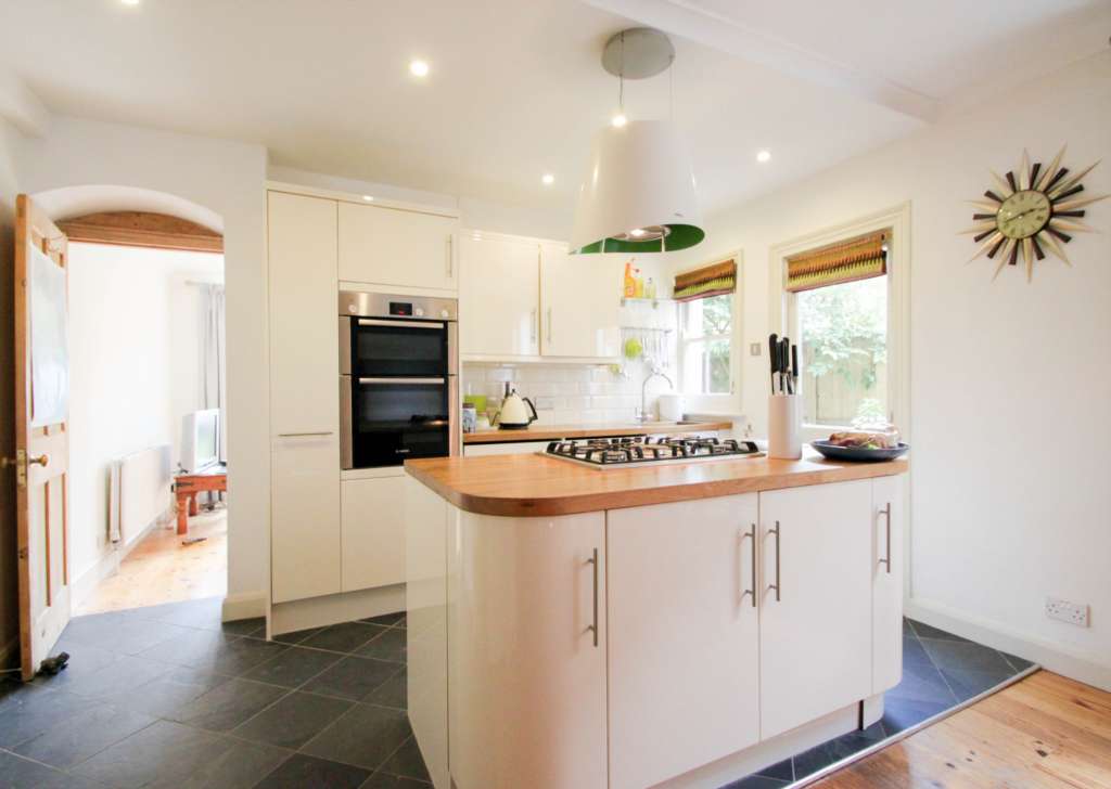 Additional Property Image 2 bedroom Maisonette to rent in London 2