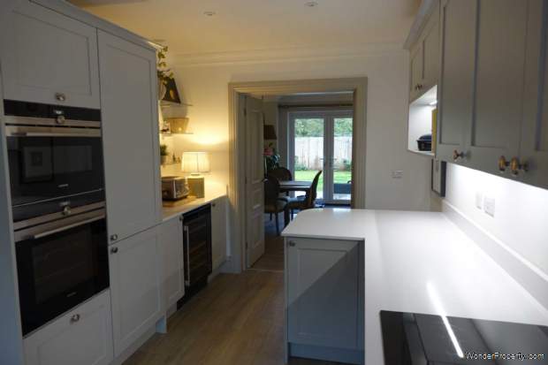 Additional Property Image 4 bedroom Semi Detached to rent in Thatcham 2