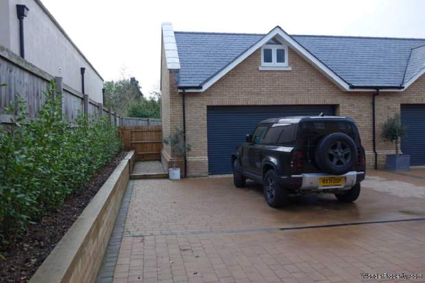 Additional Property Image 4 bedroom Semi Detached to rent in Thatcham 10