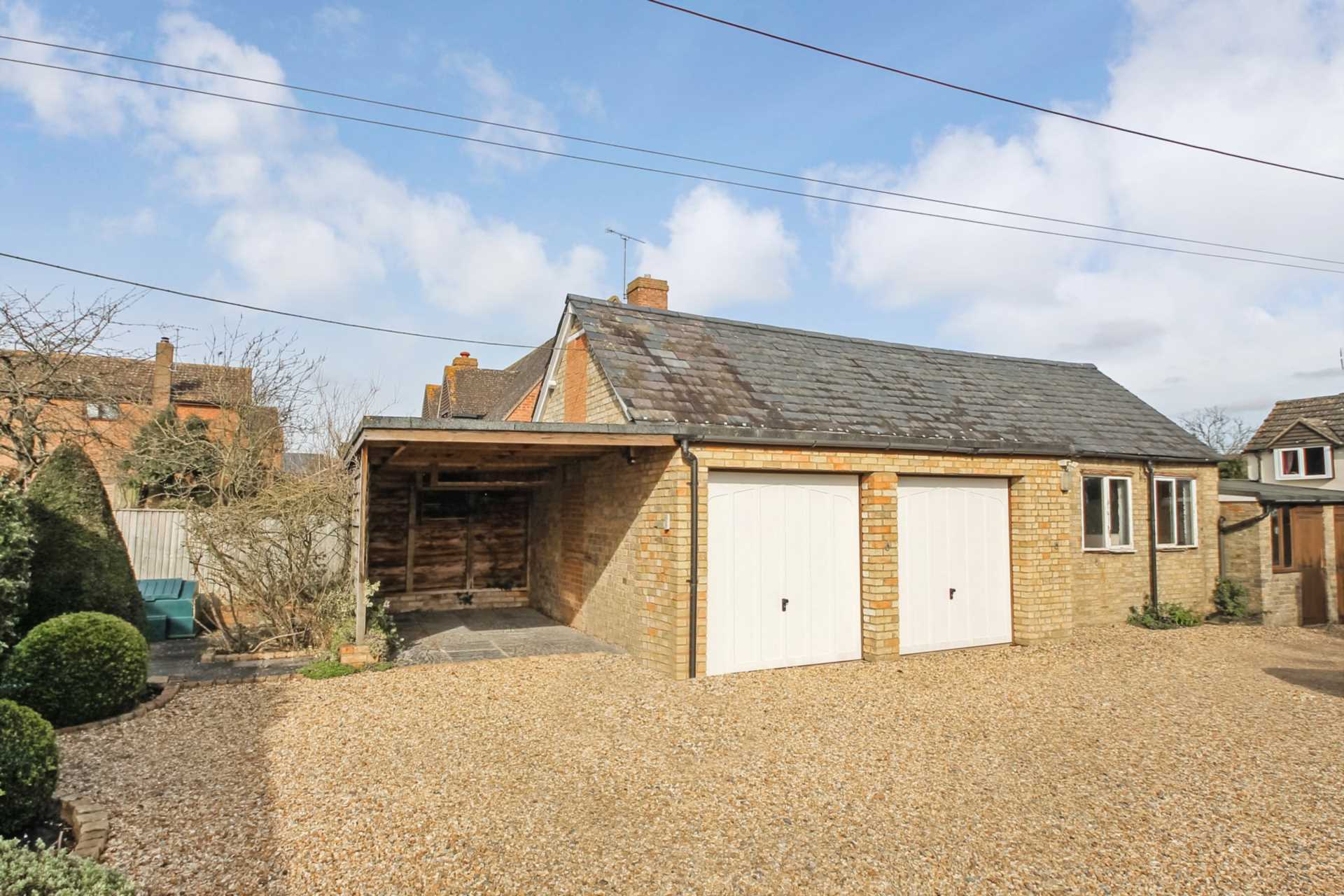 Additional Property Image 5 bedroom Detached to rent in Leighton Buzzard 10