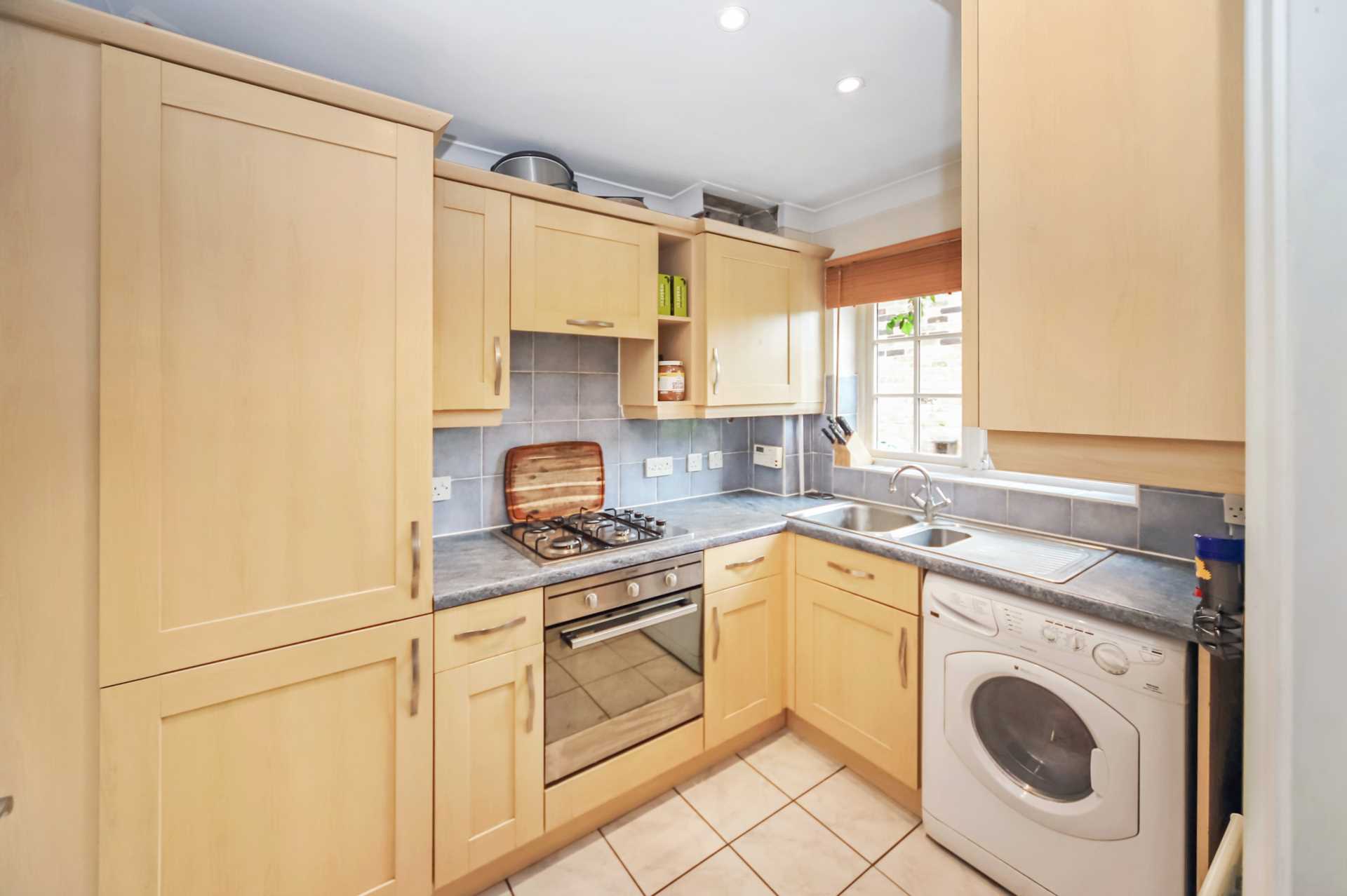 Additional Property Image 1 bedroom End of Terrace to rent in Aylesbury 4