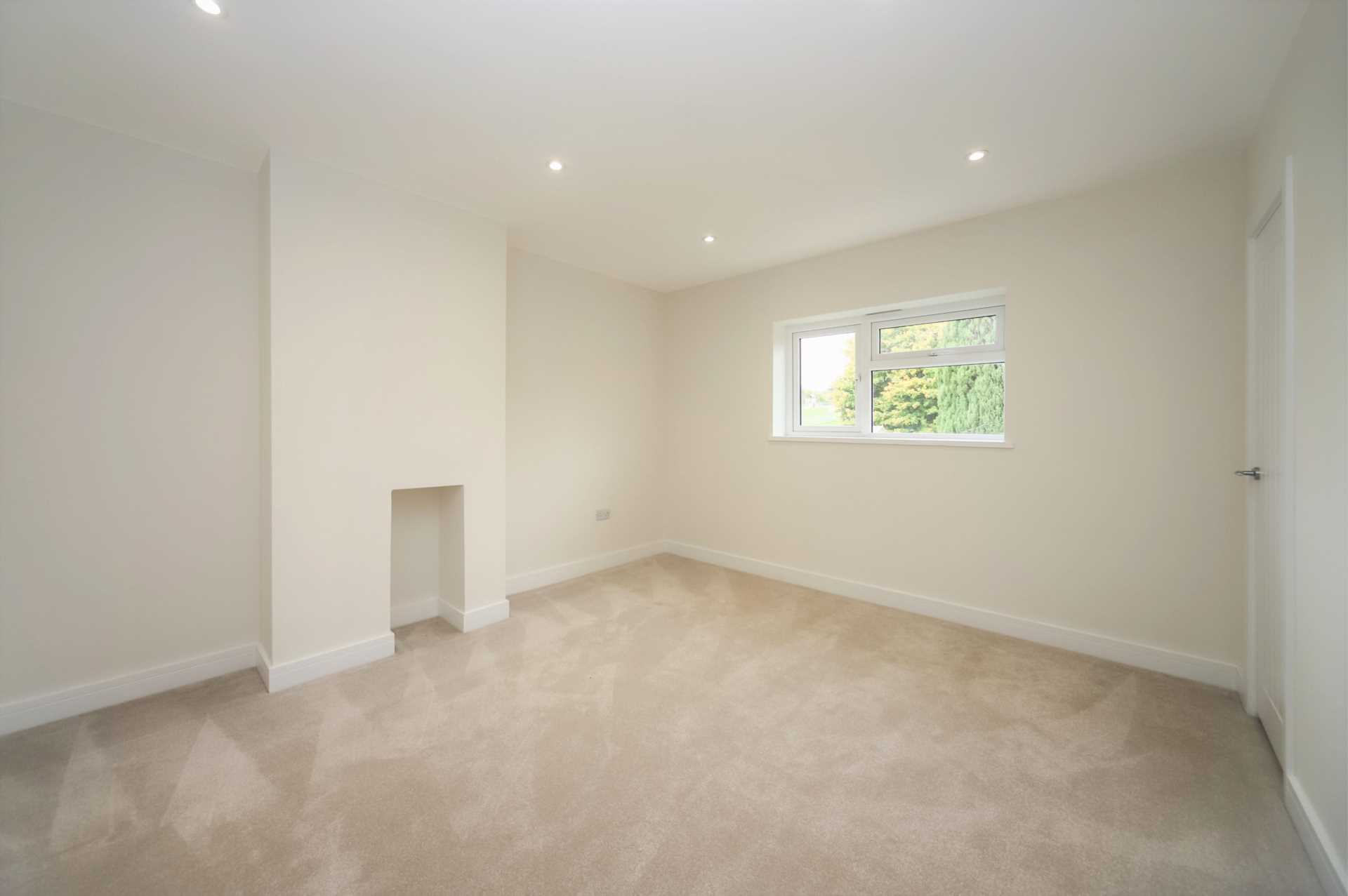 Additional Property Image 4 bedroom Semi Detached for sale in Tring 9