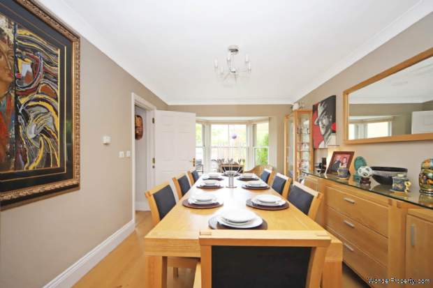 Additional Property Image 4 bedroom Detached for sale in Tring 8