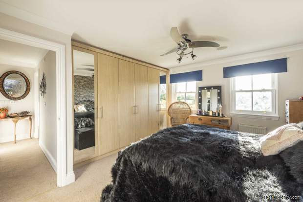 Additional Property Image 4 bedroom Detached for sale in Tring 14