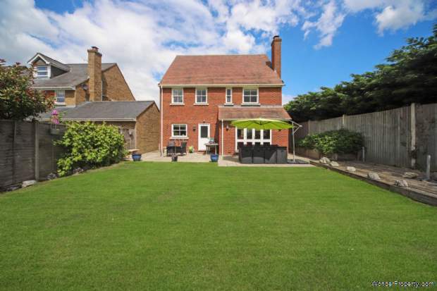 Additional Property Image 4 bedroom Detached for sale in Tring 18