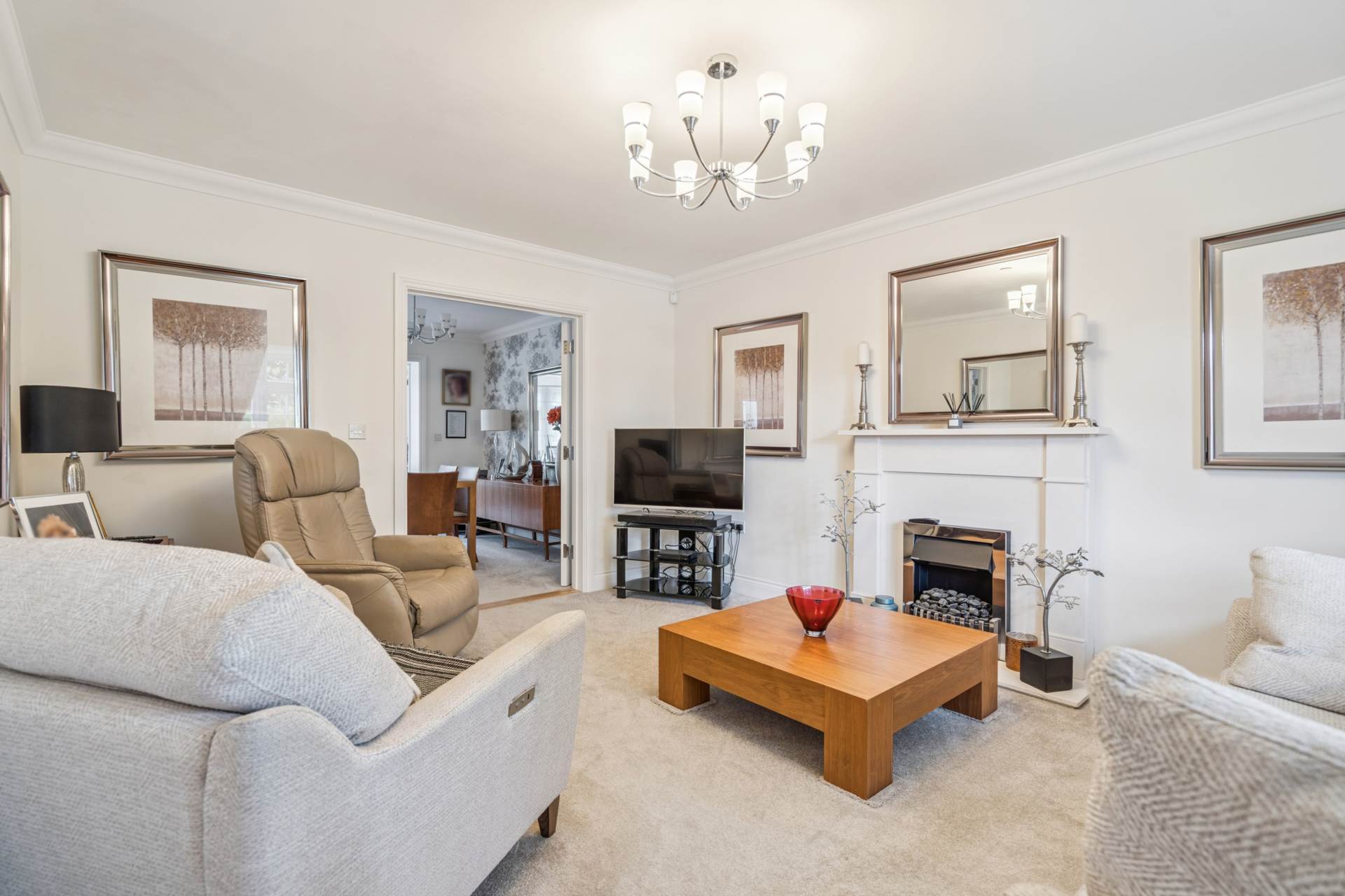Additional Property Image 2 bedroom Mews for sale in Tring 2