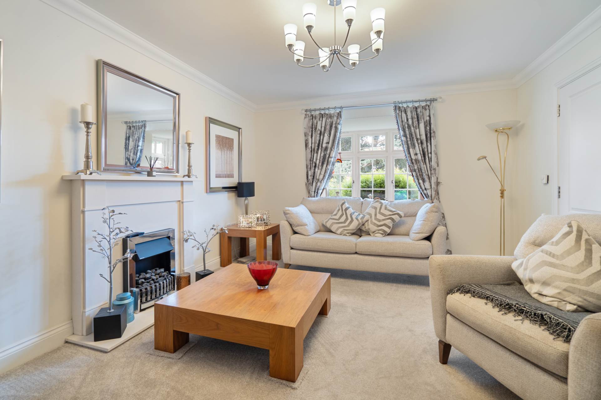 Additional Property Image 2 bedroom Mews for sale in Tring 4