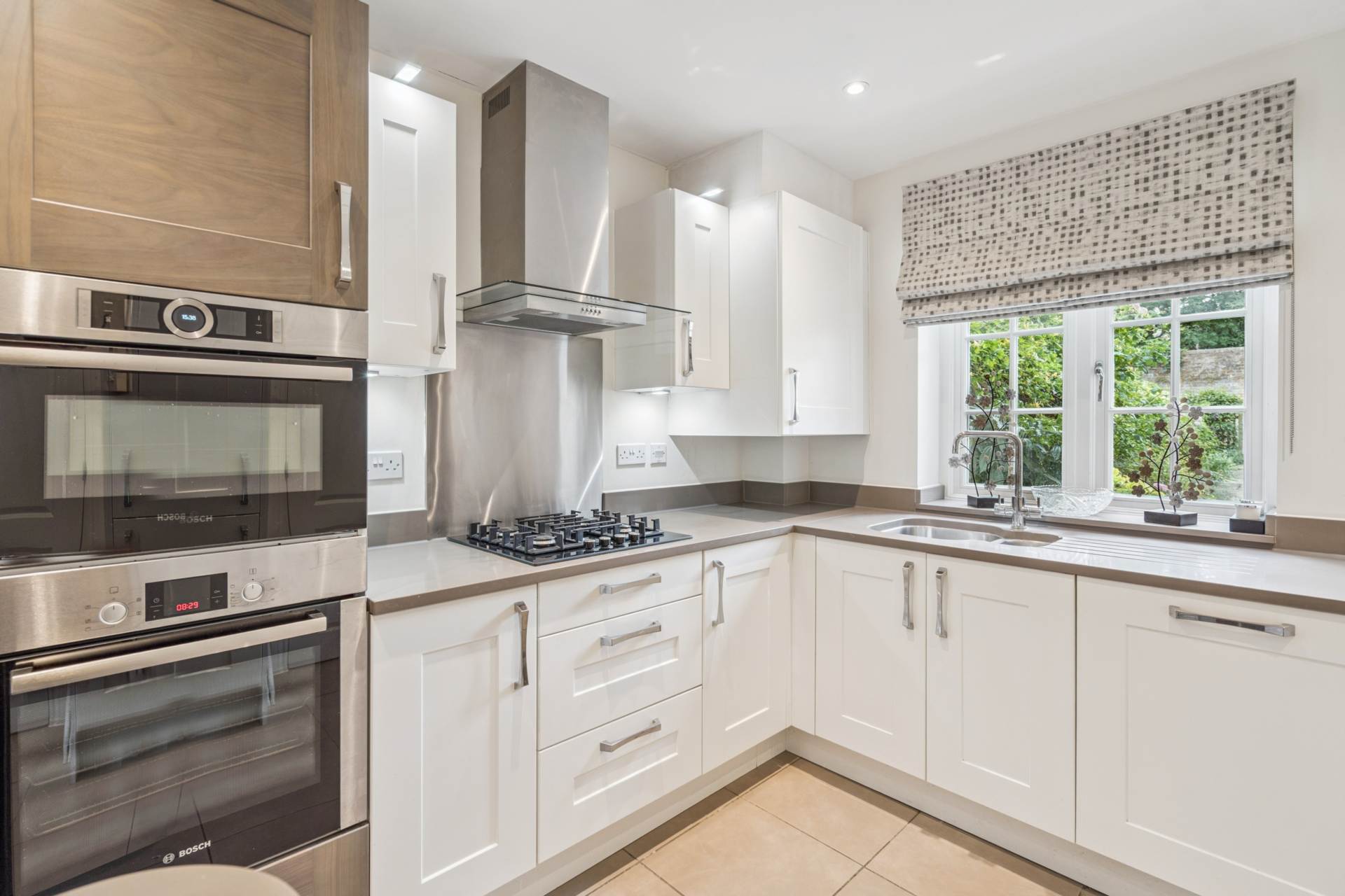 Additional Property Image 2 bedroom Mews for sale in Tring 8