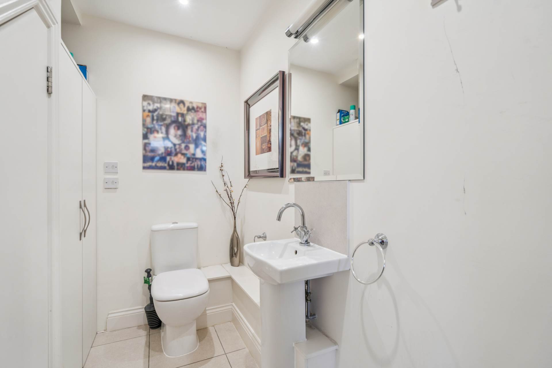 Additional Property Image 2 bedroom Mews for sale in Tring 10