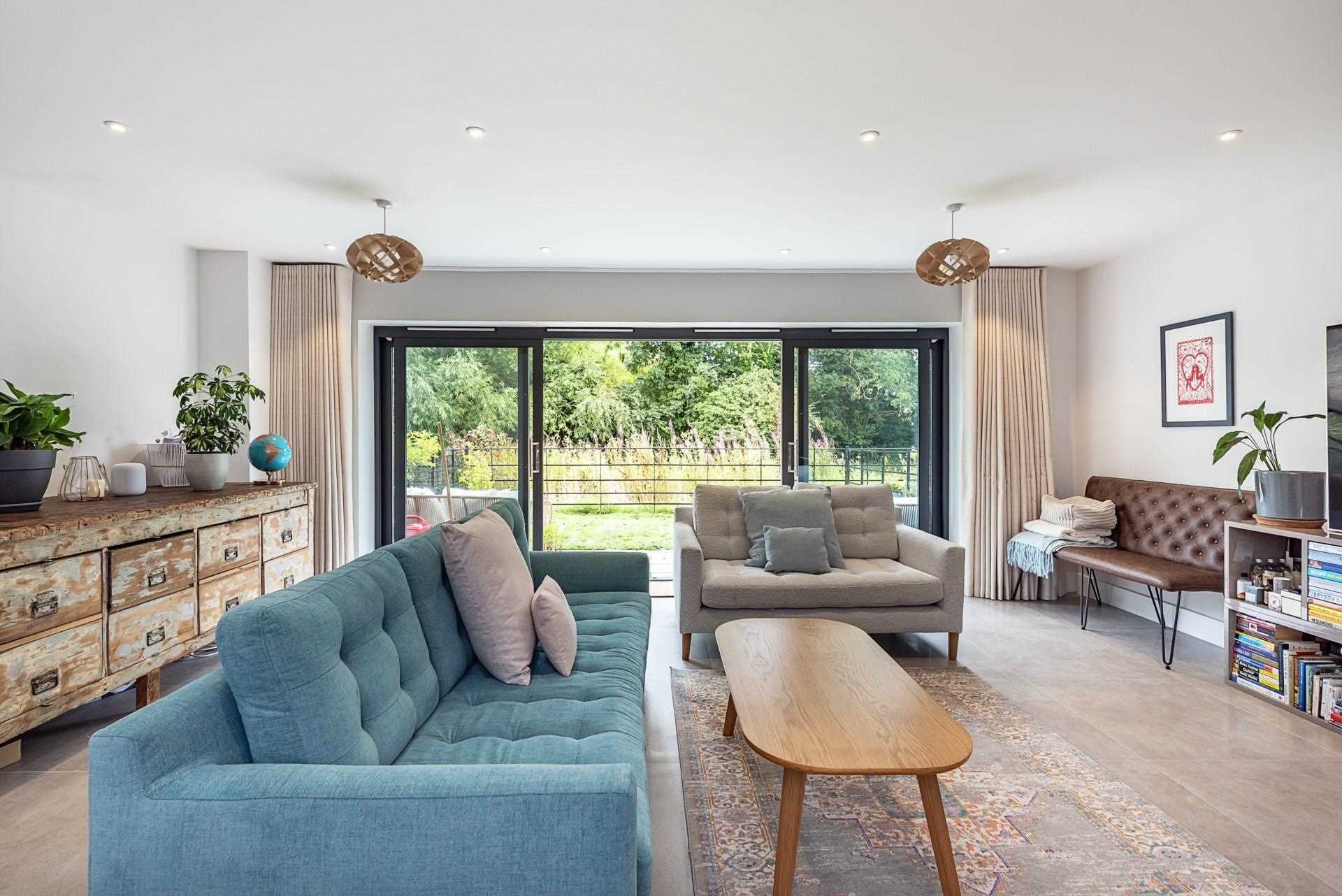 Additional Property Image 3 bedroom House for sale in Tring 4