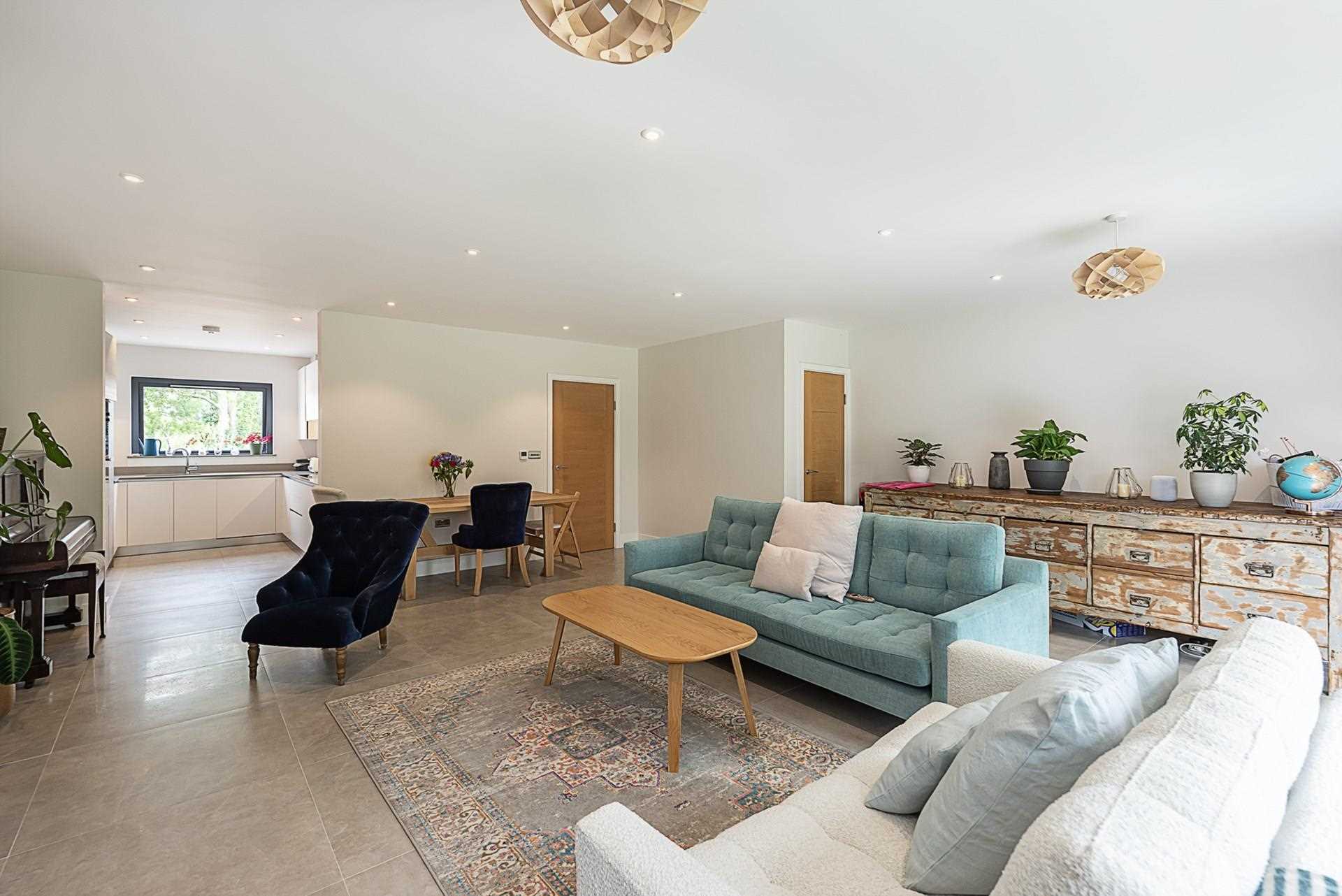 Additional Property Image 3 bedroom House for sale in Tring 5