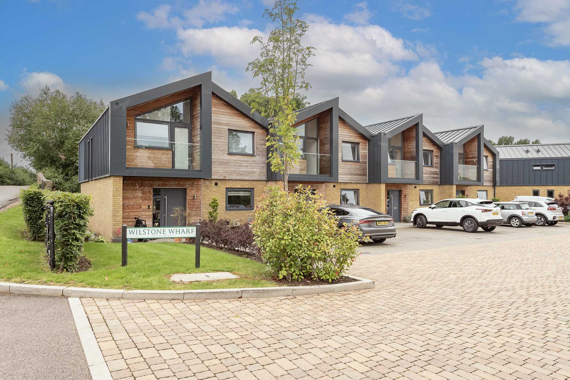 Additional Property Image 3 bedroom House for sale in Tring 36